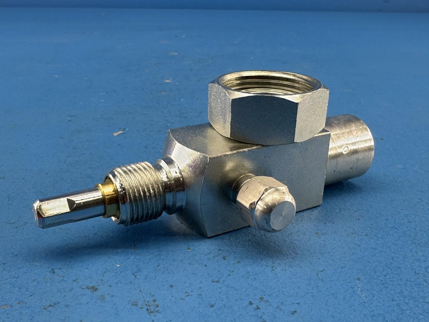 HVAC Refrigeration Service Valve Rotolock 1-1/4-12 x 1-1/8 Sweat Horizontal