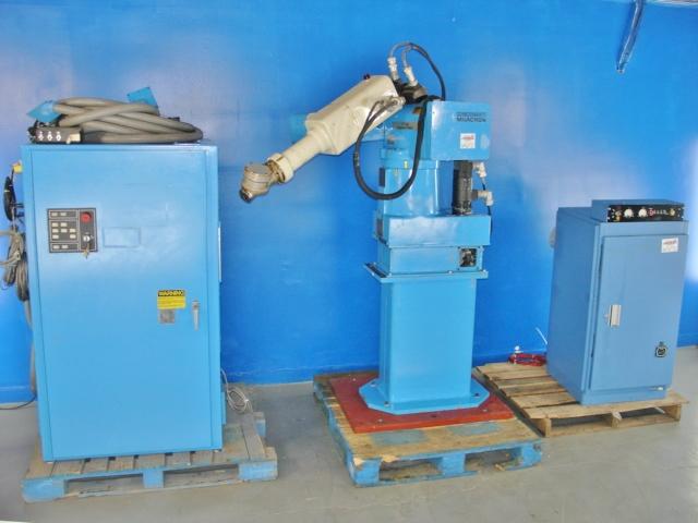 Cincinnati Milacron T3-726 Robotic Arm - Industrial Automation & Precision Control