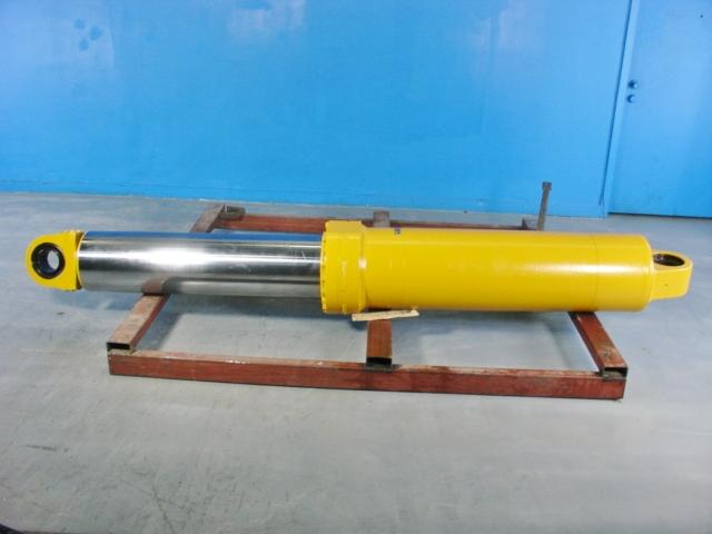 UNIT RIG Mining truck HAUL TRUCK DUMP Bed lift Cylinders CAT Factory Surplus