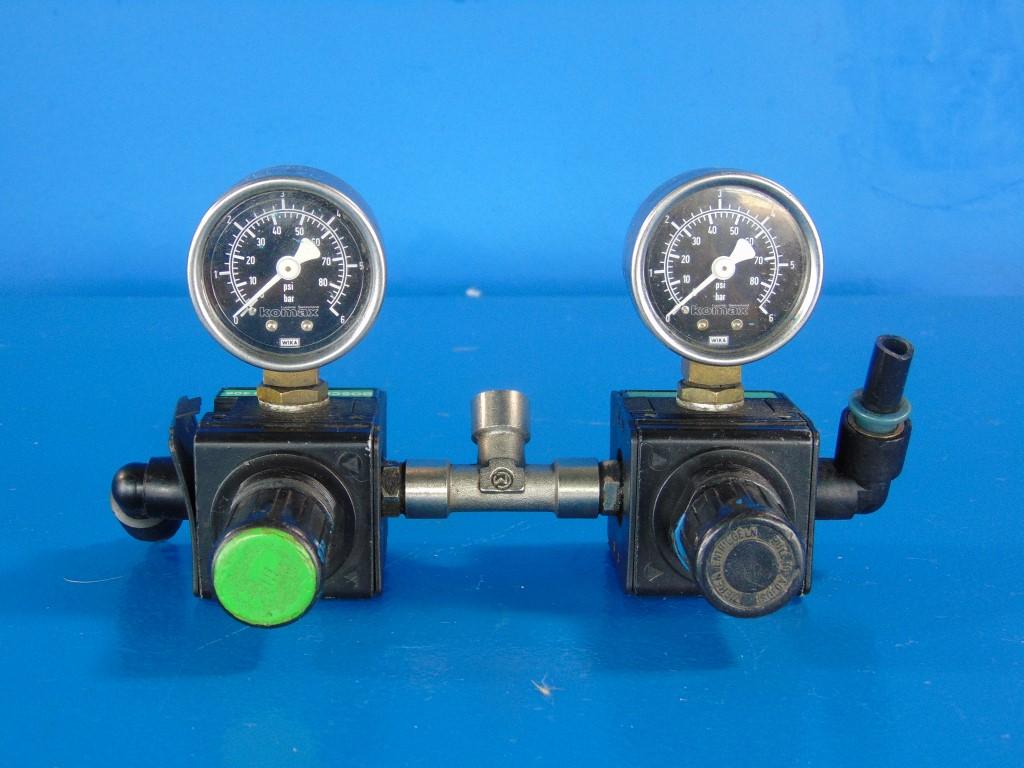 Bosch Rexroth 0821302406 Lubricator w/ Gauge