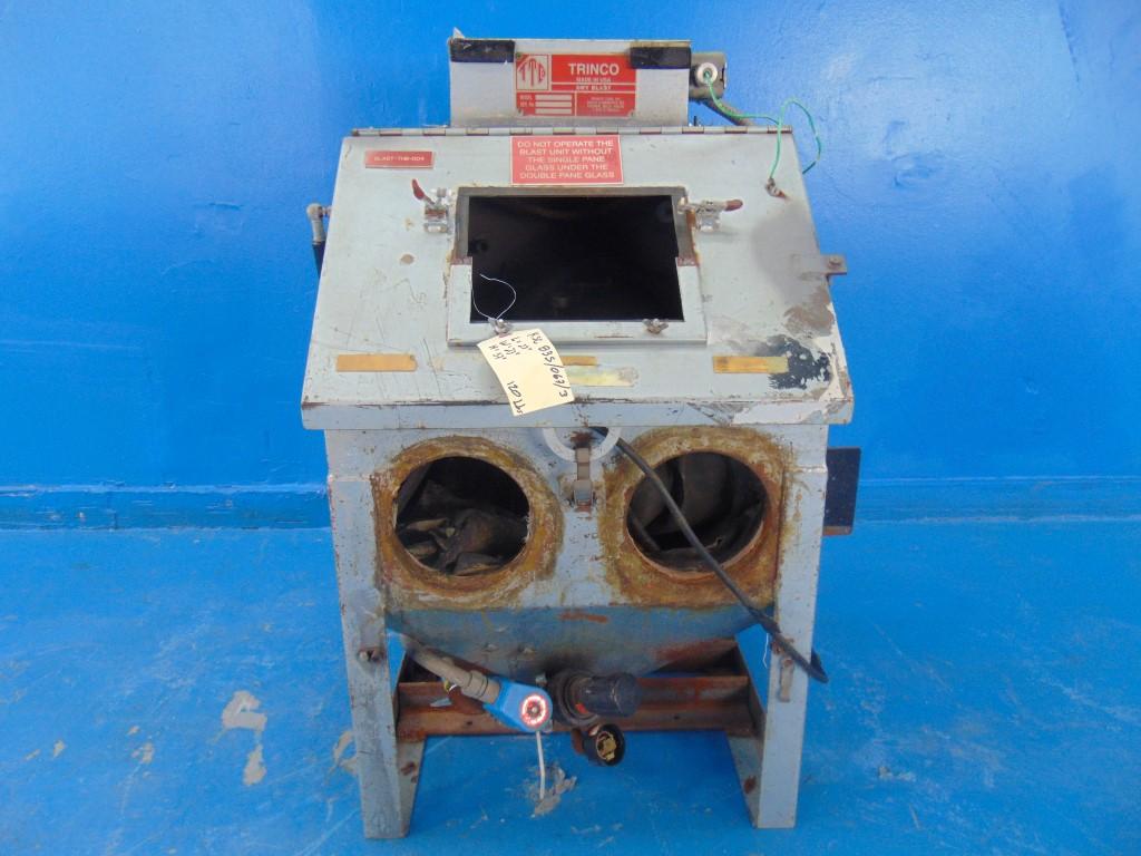 Sandblast Cabinet Trinco 20/88-ST Dry Blast w/ Stand & Glass - 23x23x37 - Used