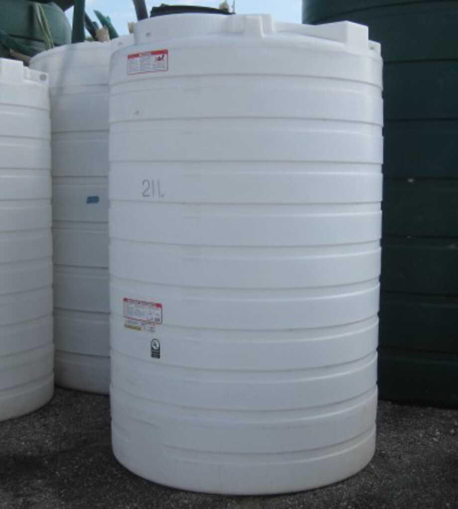 Enduraplas THV01100WH 1,100 Gallon Natural White Vertical Storage Tank
