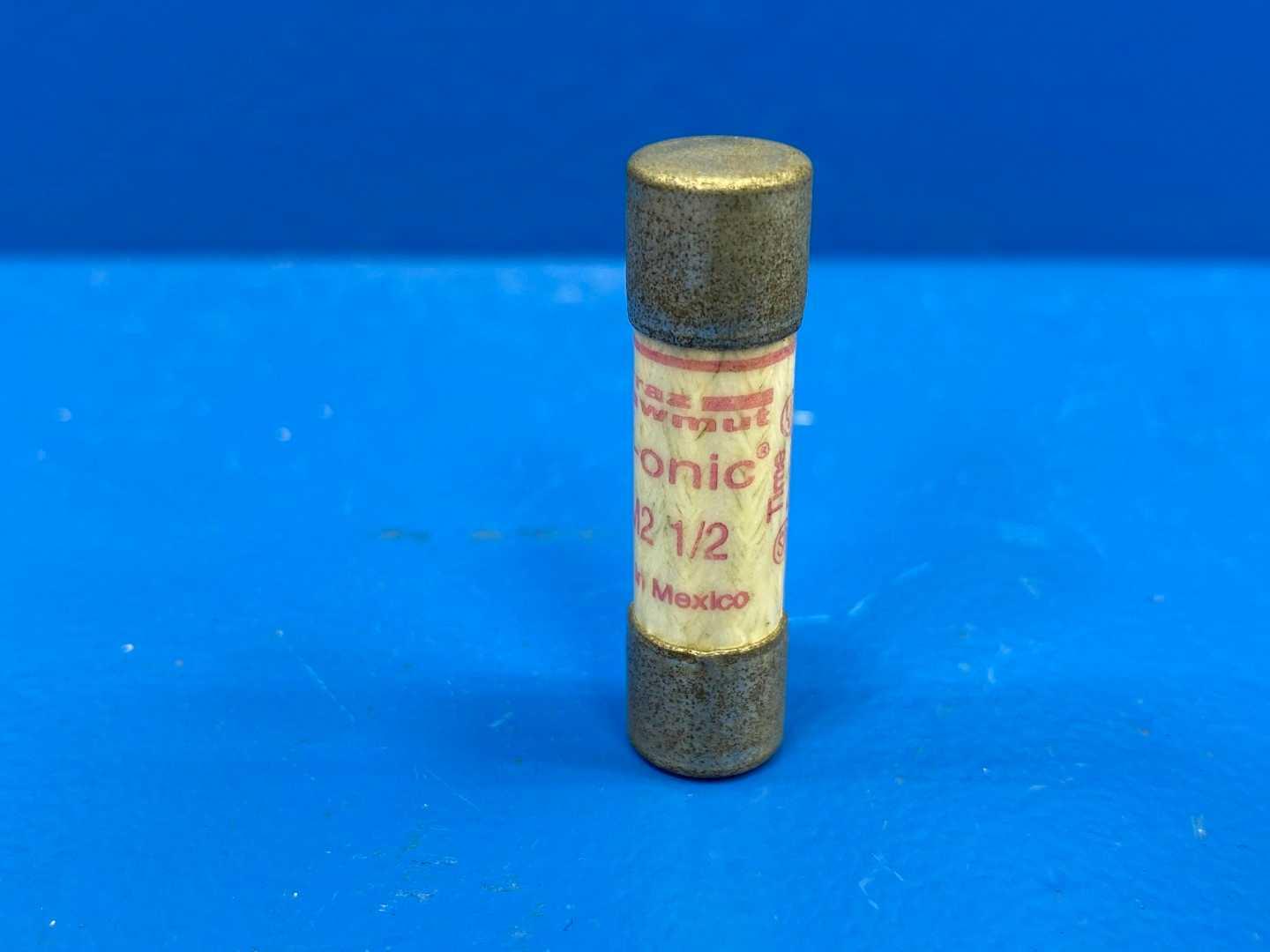 2-1/2 Amp Time Delay Midget Fuse 250V Mersen Tri-Onic TRM-2-1/2