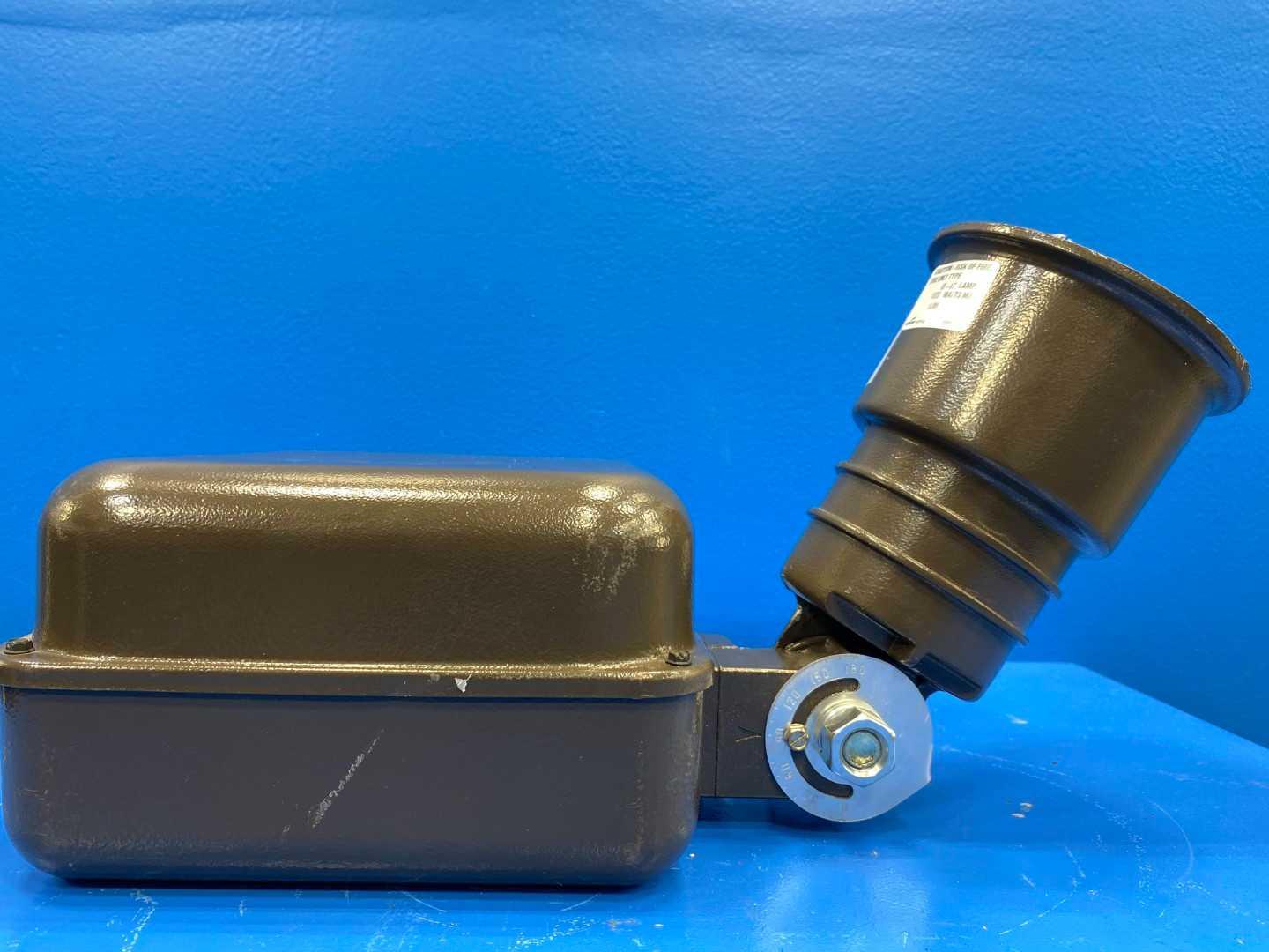 Cooper Lightning MHXL-5-100-MT Lighting MHXL-5-1000-MT HID Lighting Fixture Assembly (Ballast + Socket head) 1000 Watts NEMA Type V