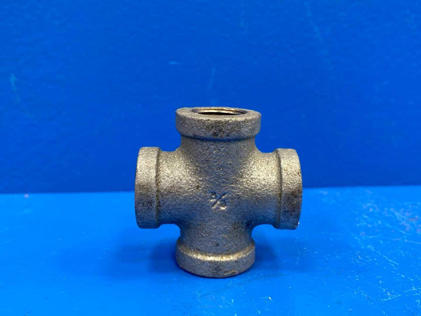3/8" NPSC 150 lb Galvanized Malleable Iron Pipe Cross (Domestic) (66978)