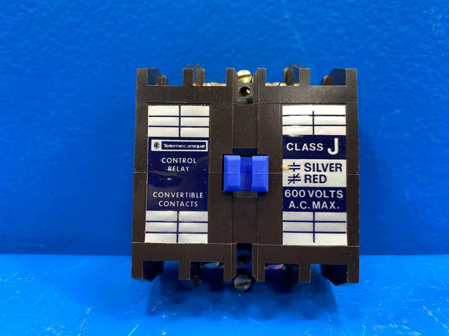 Telemecanique J20A20 10 Amps Max 2-Pole Contact Block Control Relay 600V