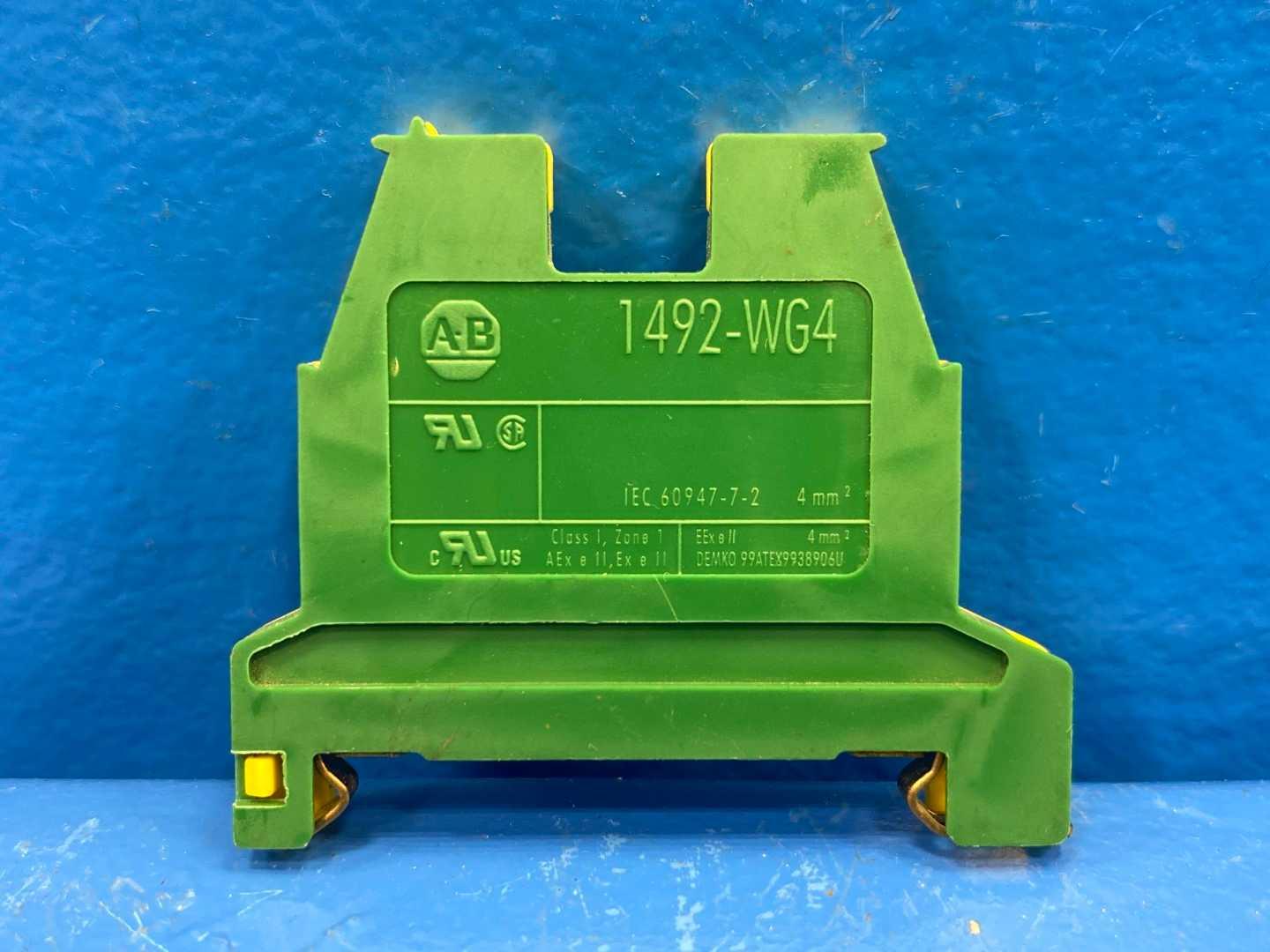 Allen-Bradley 1492-WG4 Ground Terminal Block 4mm2, Lot of 24