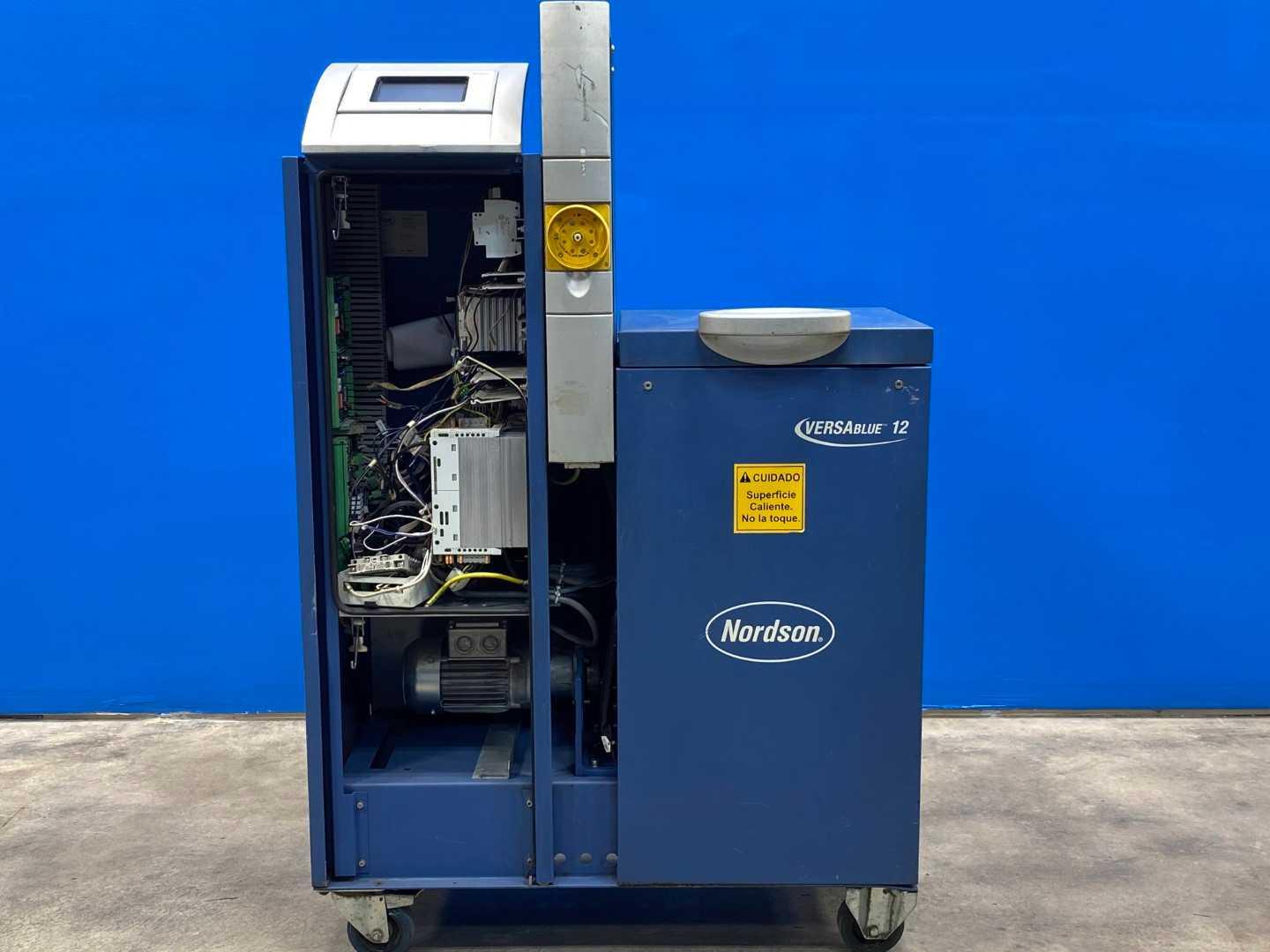 Nordson 8038885 VersaBlue 12 Adhesive Melter - Model - High-Efficiency Industrial Glue System (Missing Cover Lid)