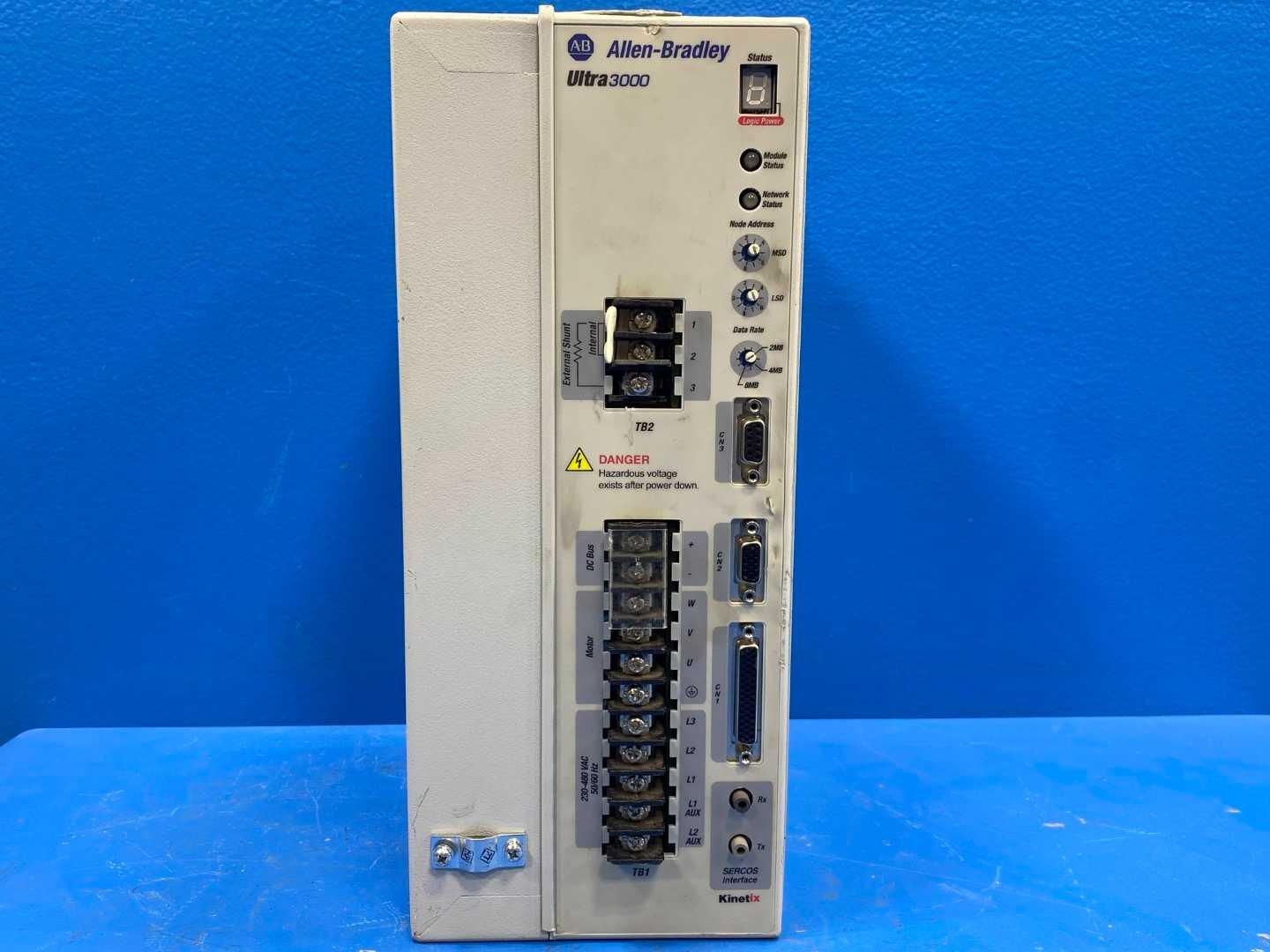 Allen-Bradley 2098-DSD-HV030-SE Ultra 3000 Kinetix Servo Drive 230/460 V AC