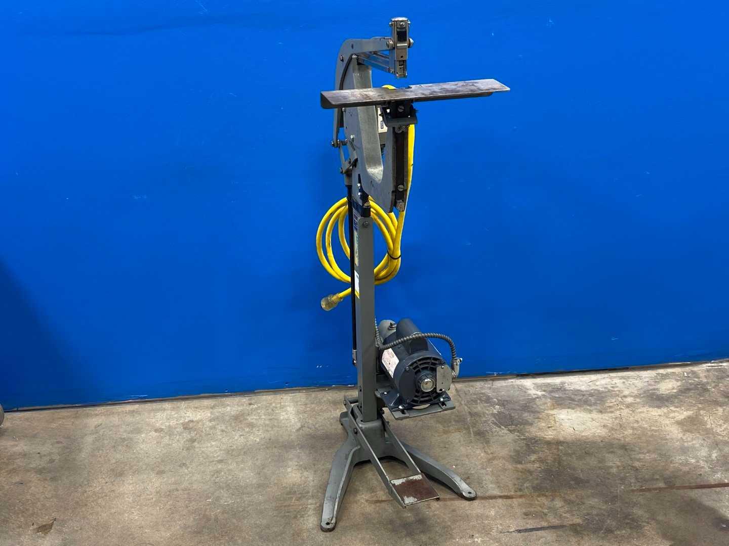 Bostitch FHFS 64MD Textron Bronco Industrial Pneumatic Stapler