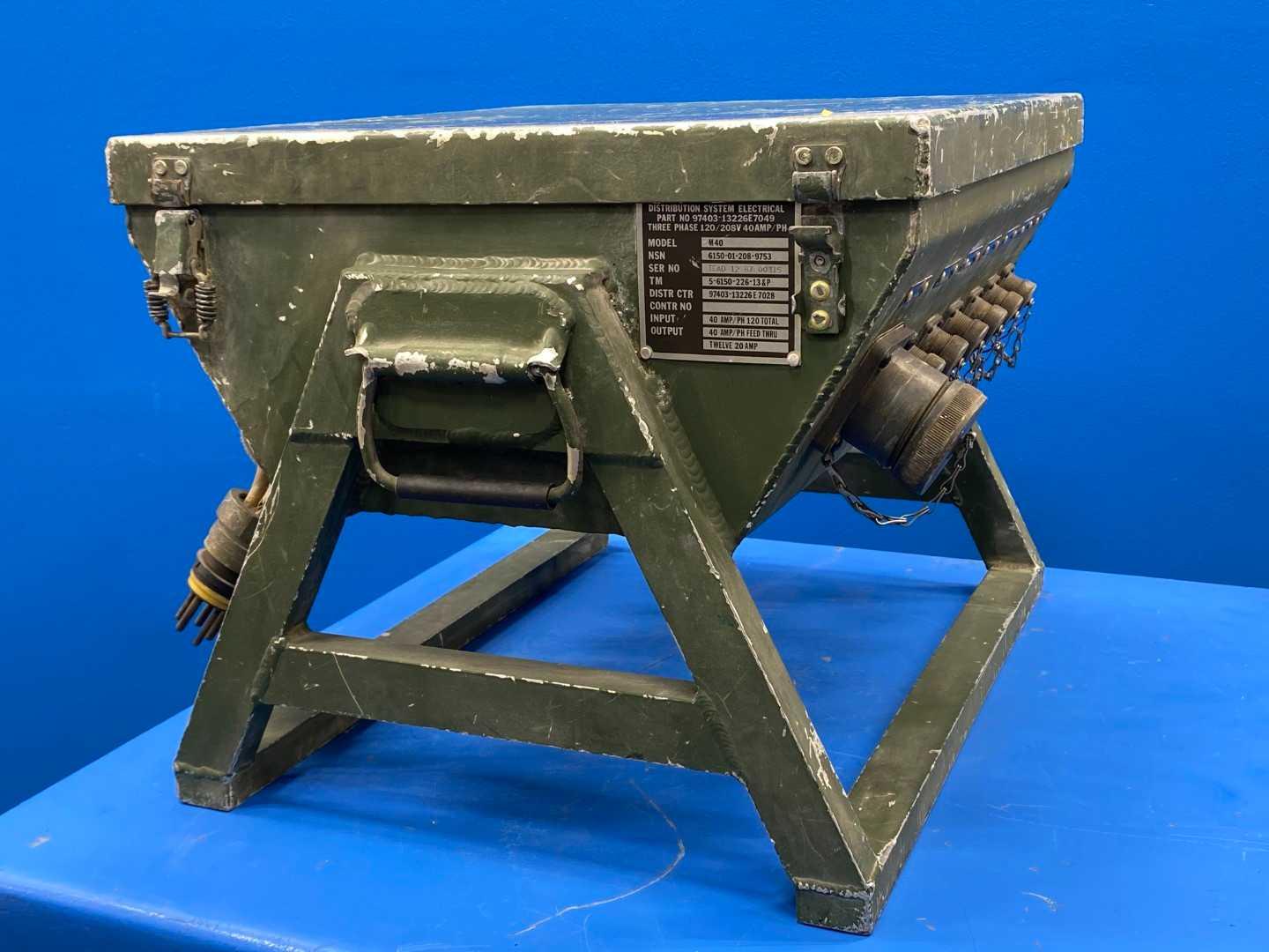 U.S. Army M40 Electrical Power Distribution Box 120/208V 3-Phase 40A/Phase, 12 Outputs, NSN 6150-01-208-9753