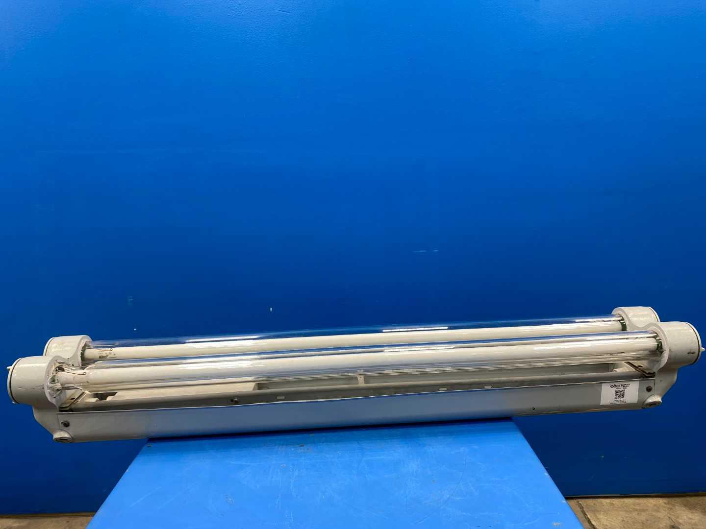 Appleton ARS240-118 Commercial light fixture Explosion Proof (Broken Glass)