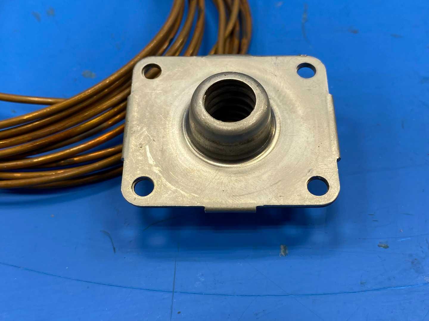 Johnson Controls 27-343-132 T-800-1011 HVAC REMOTE ELEMENT CONTROLLER