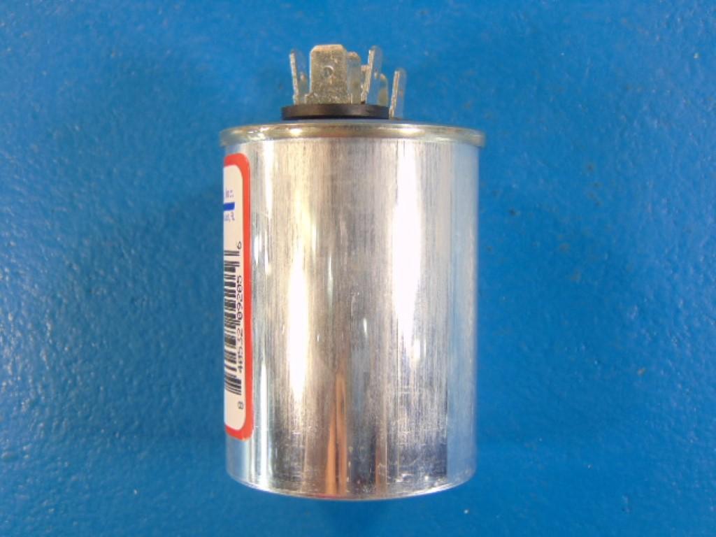 370/440V Motor Run Capacitor 50/60Hz American Radionic USA2204