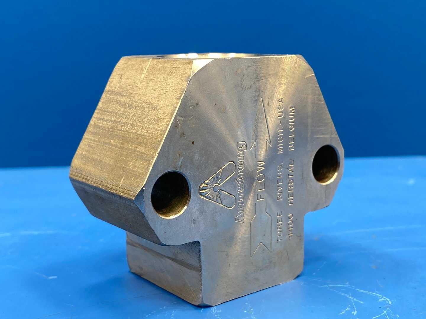 Armstrong ALL POSITION STN.ST CONNECTOR 3/4" NPT