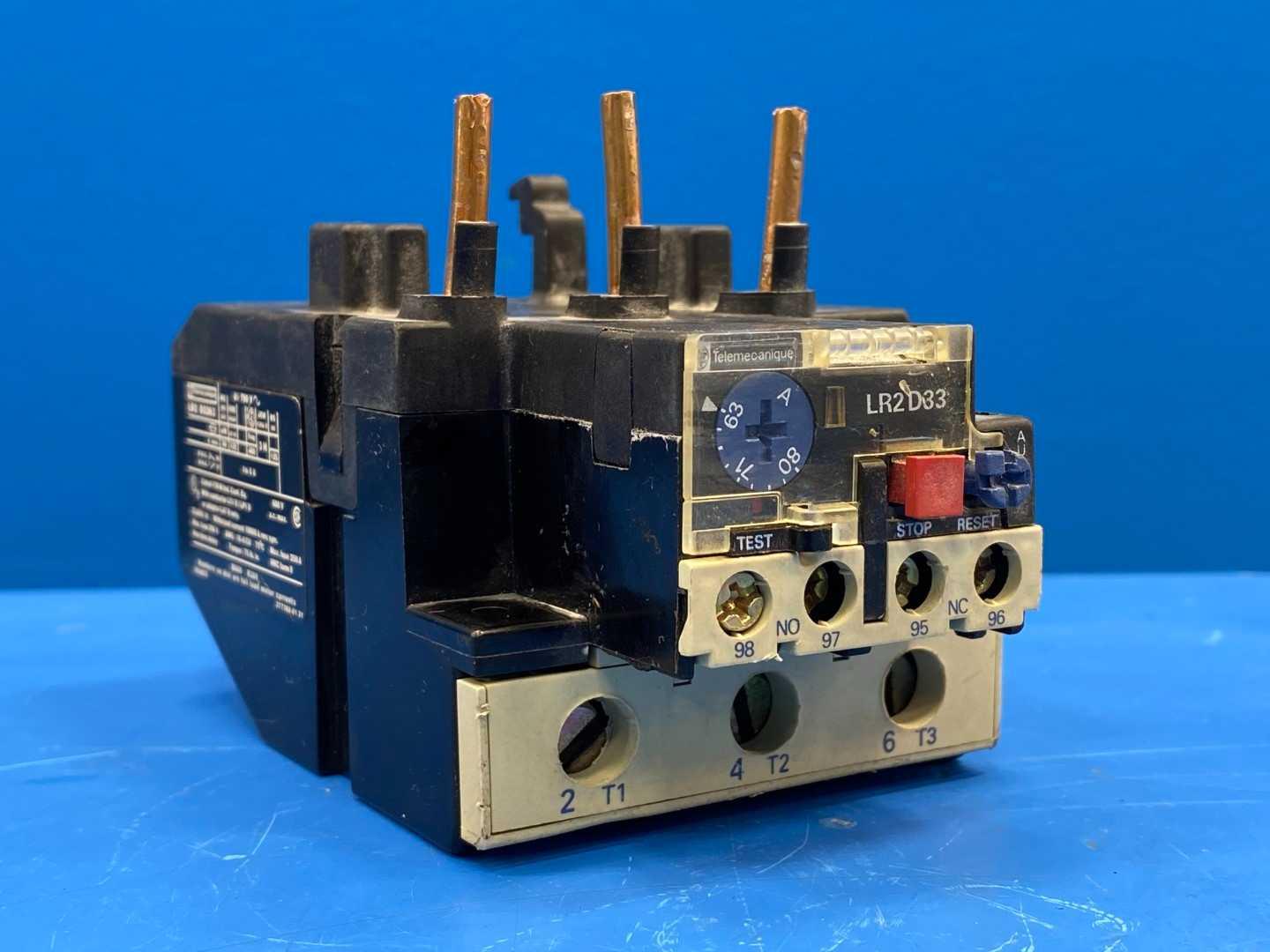 Telemecanique LR2 D3363 Thermal Overload Relay w/ Integrated Auxiliary Contact Block 125A 600V Single Phase