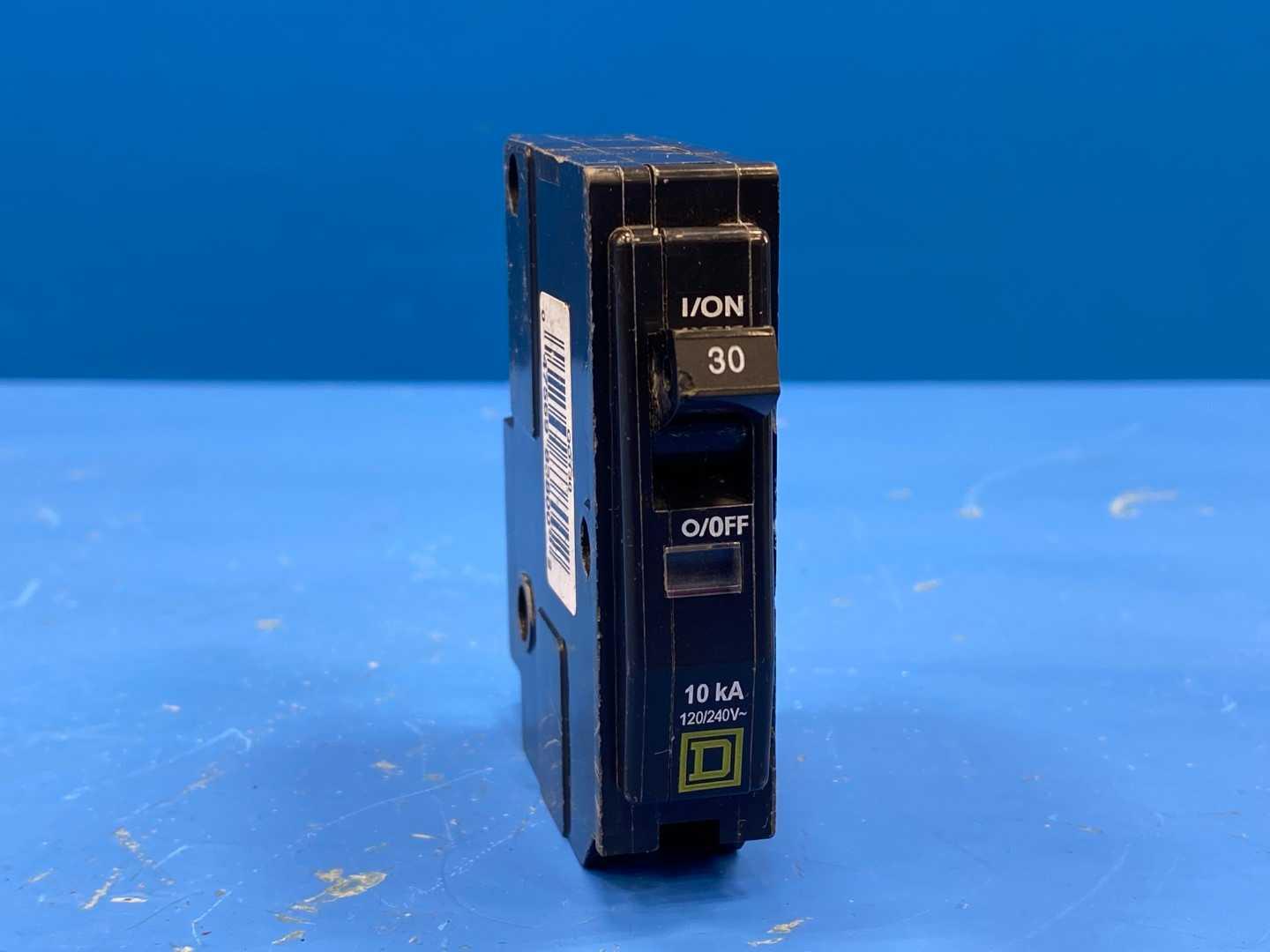 Square D QO130 MINI circuit breaker 1 pole, 120/240VAC, 10kA