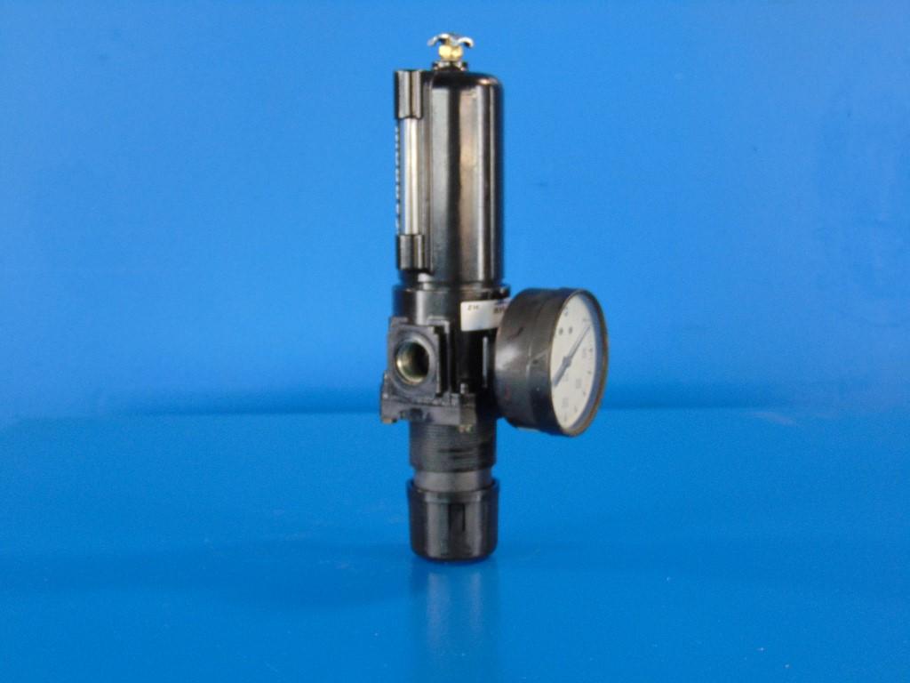 Arrow U.S. Guage 300 PSI Pneumatics 3/4" Filter Regulator U.S. Gauge