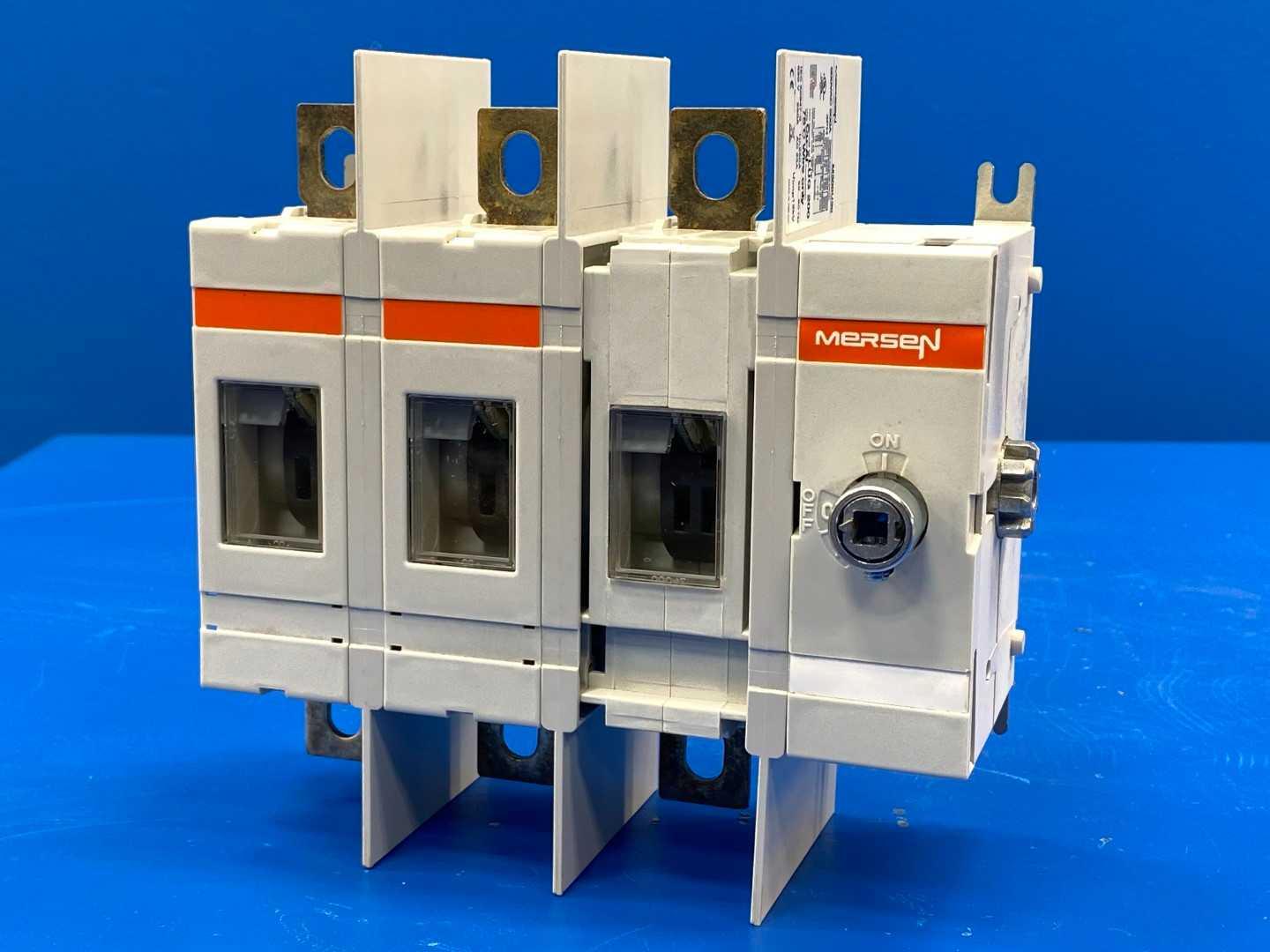 Mersen M200U30 200 Amp Disconnect Switch UL 98 Non-Fusible 600V 3-Phase