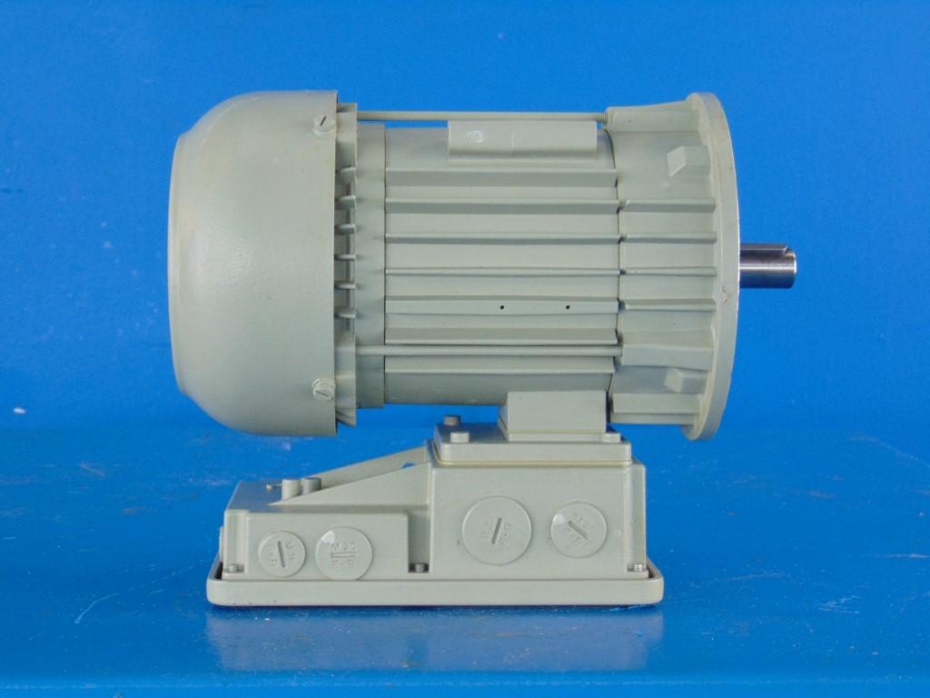 Lenze MDEMA 080-32D 1 HP 230 -400 1390 RPM 3 PH 50 Hz AC Induction Motor IP55