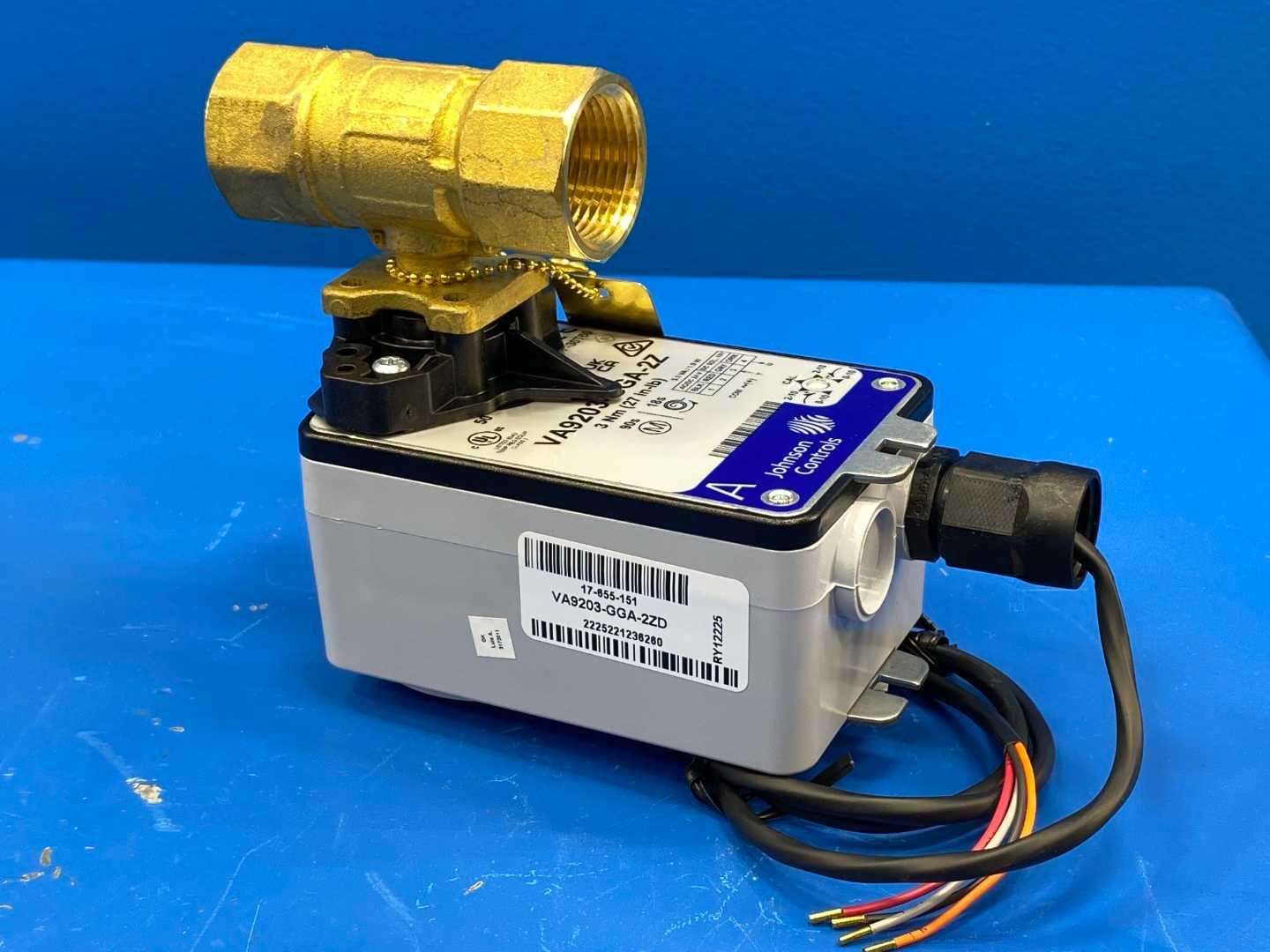 Johnson Controls VG1241CN+943GGA 1" 2W Ball Valve 11.7CV Brass Spring-Return Actuator without Switch