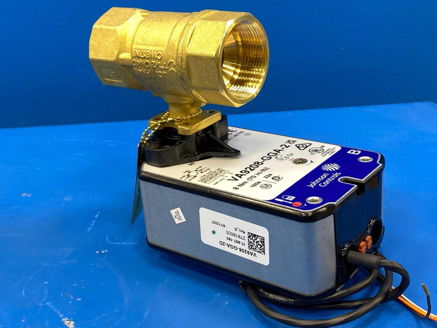 Johnson Controls VG1241EP+928GGA 1-1/2" 2W Ball Valve, 18.7CV Brass Spring-Return Actuator without Switch