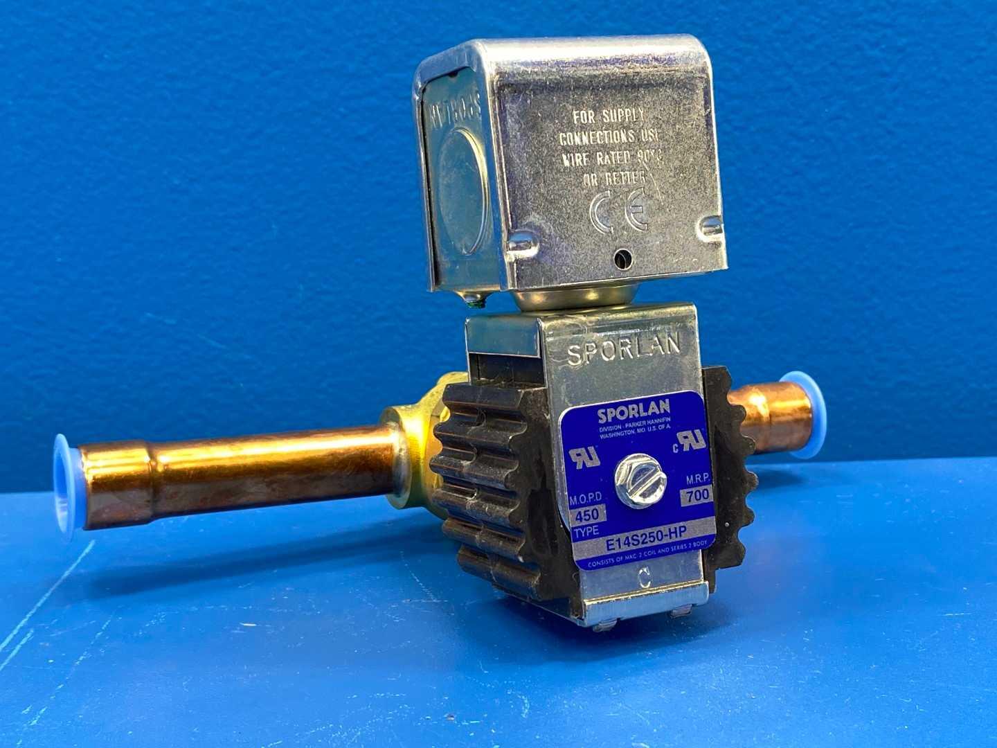 Sporlan Liquid Line Solenoid Valve 5/8" ODF E14S250-HP 24V w/ MKC-2 Coil