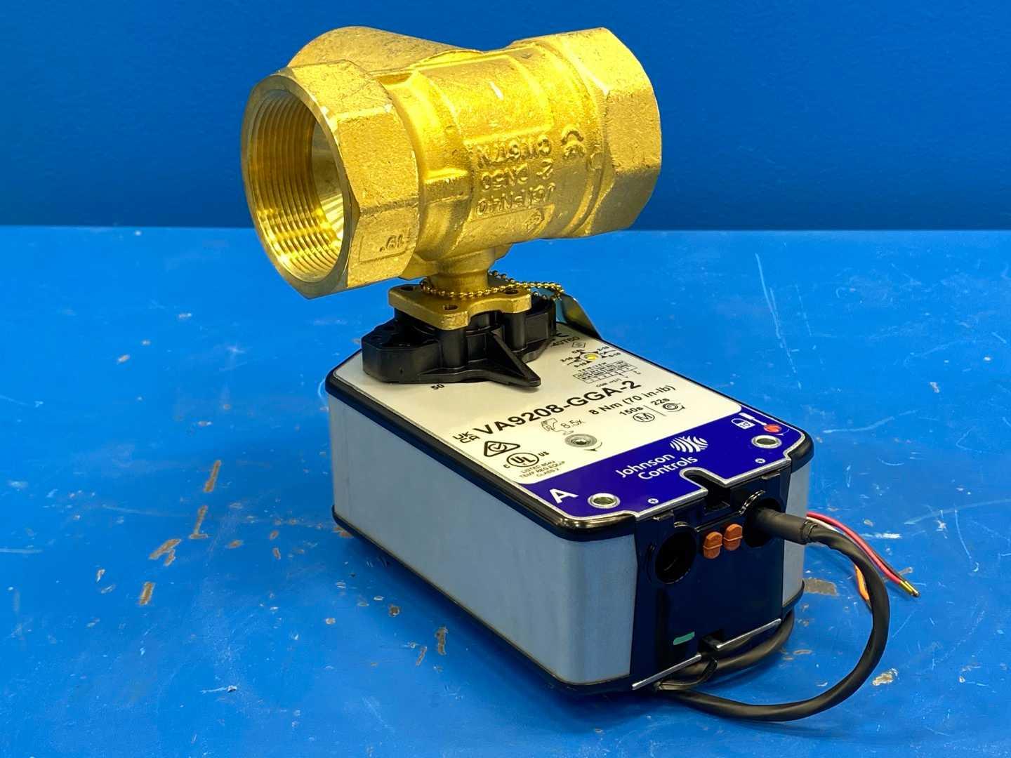 Johnson Controls VG1841FS+948GGA 2" 3W Ball Valve 46.8CV Brass Spring-Return Actuator without Switch