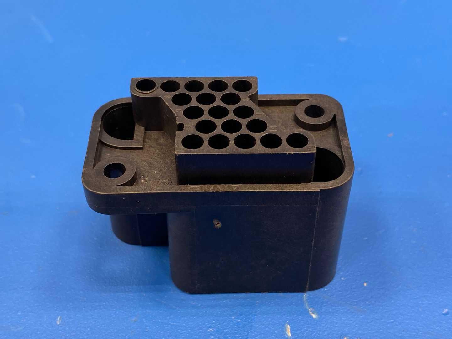 Te Connetivity 208209-2-ND Te Connectivity Conn Plug HSG Drawer 19POS BLK