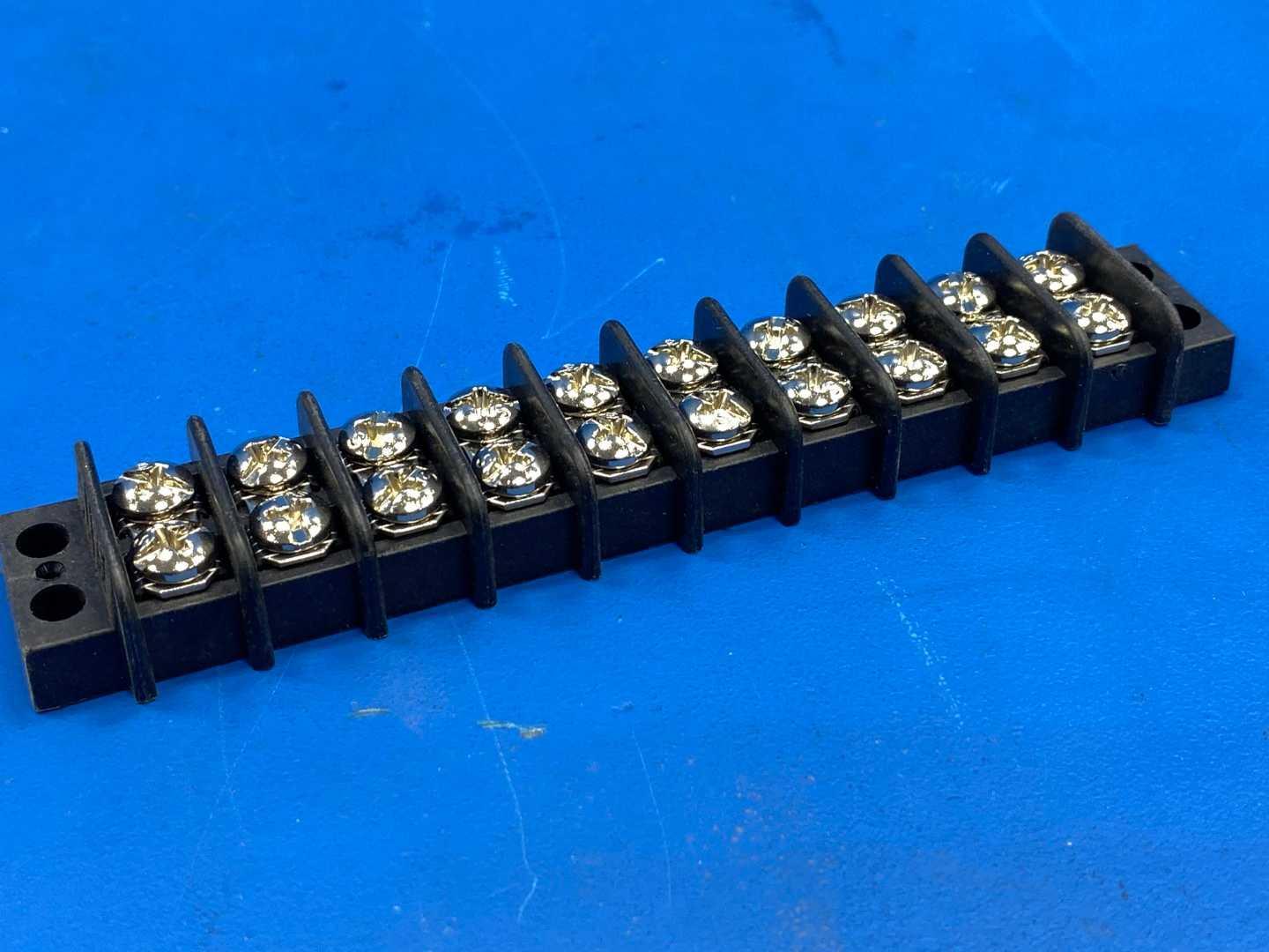 Marathon 670A RZ 10 Special Products Terminal Block Connector 15A 300V