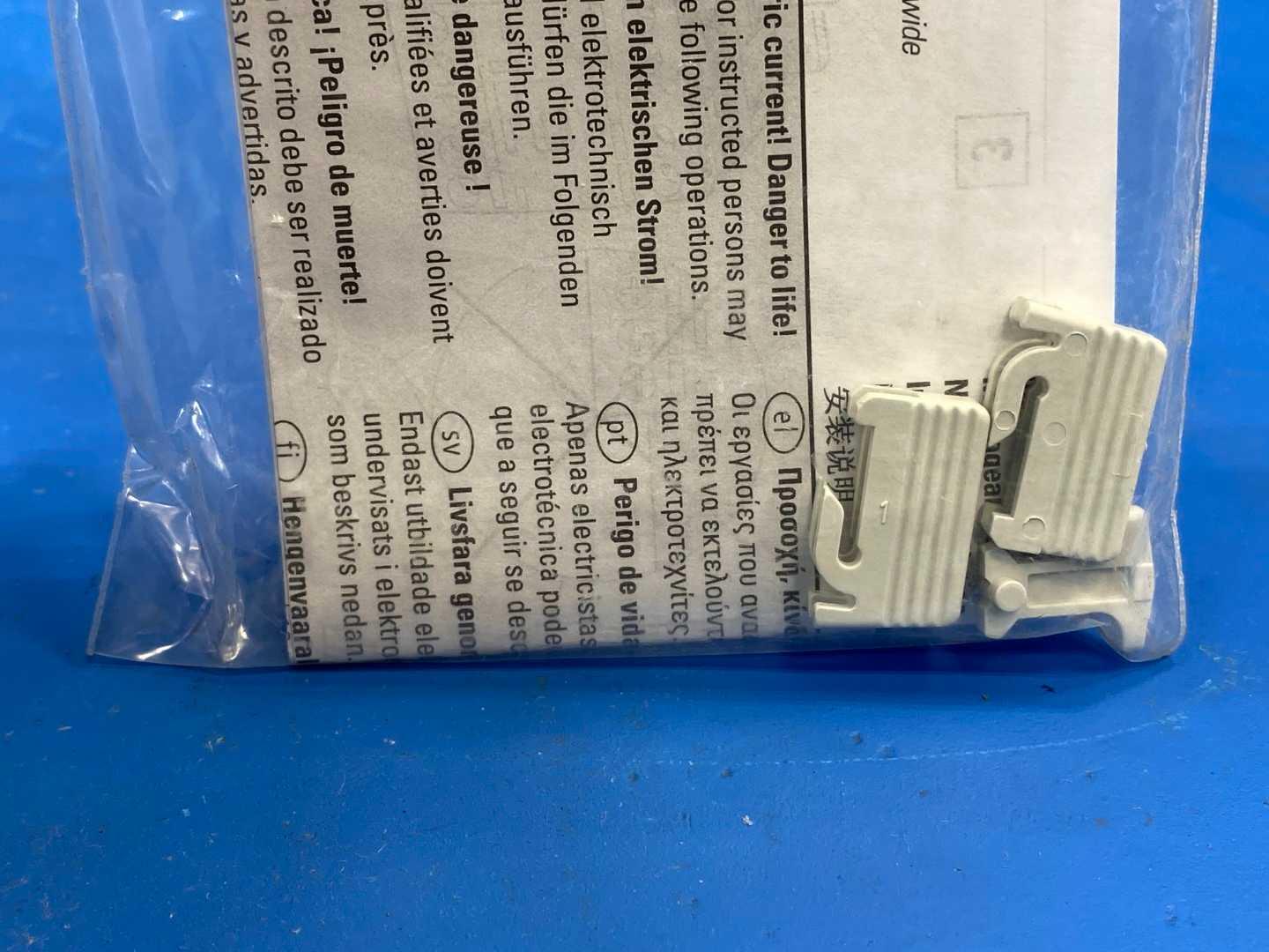 Eaton XTCEXLMB DILM12-XMV Mechanical Interlock KIT