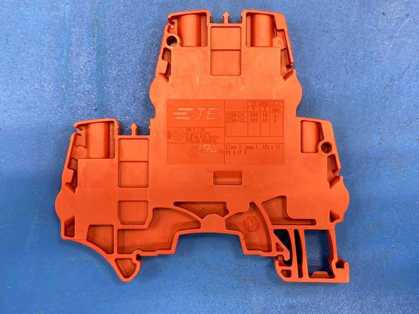 Entrelec 1SNK506262R000 Terminal Blocks (COLOR RED)