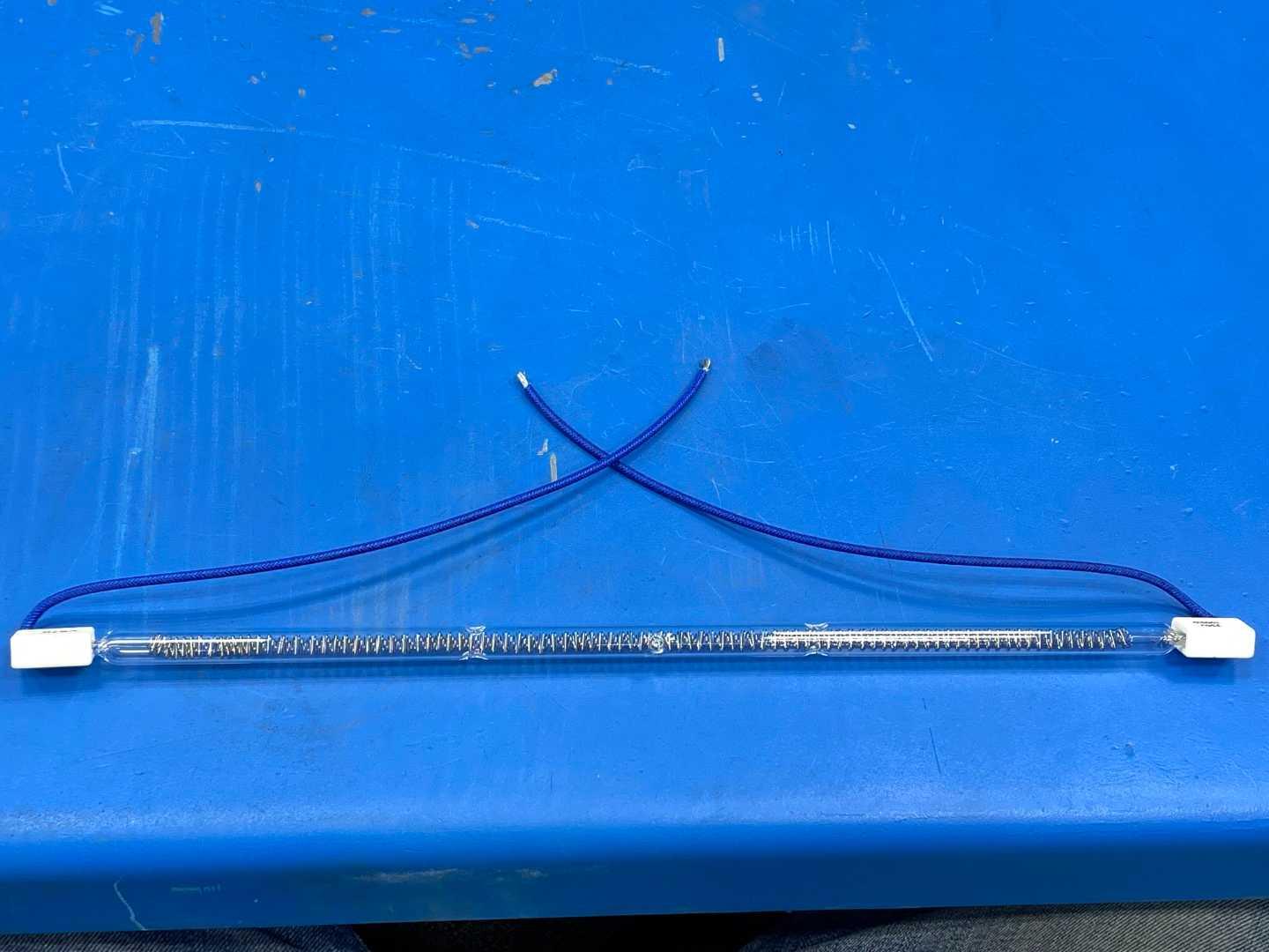 General Electric 64231024 Bare Quartz Halogen 235V Infrared Medium Wave Braided Leads 1000w