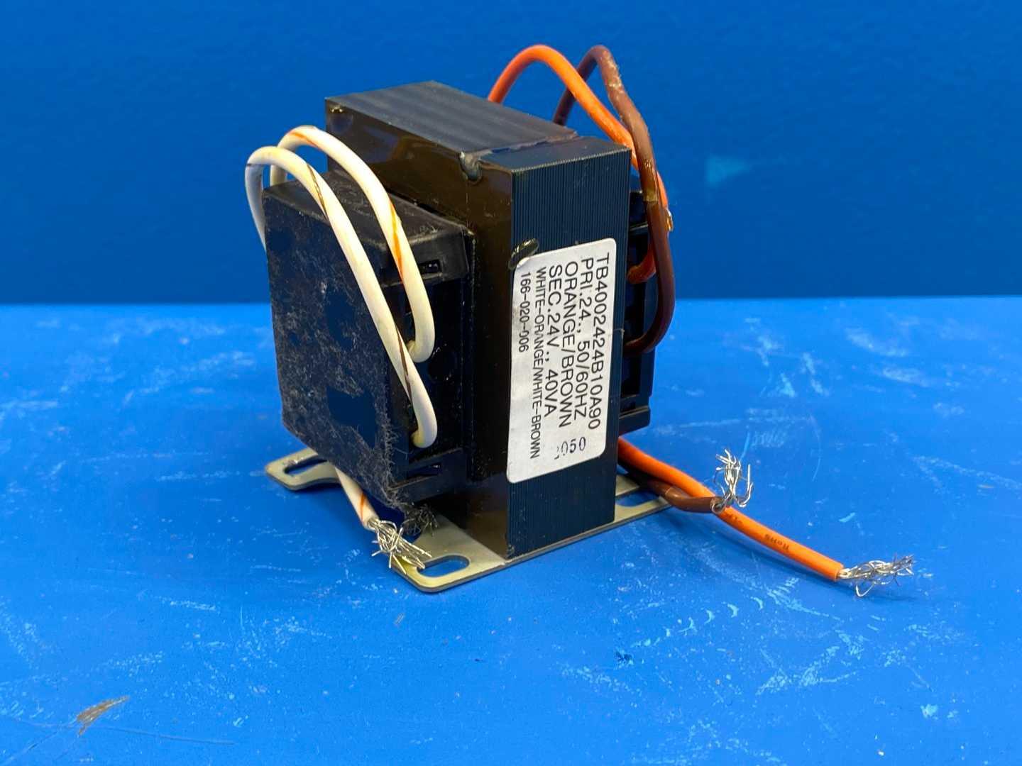 24V 40 VA Single-Phase Dry Type Isolation Transformer Data Aire TB4002424B10A90