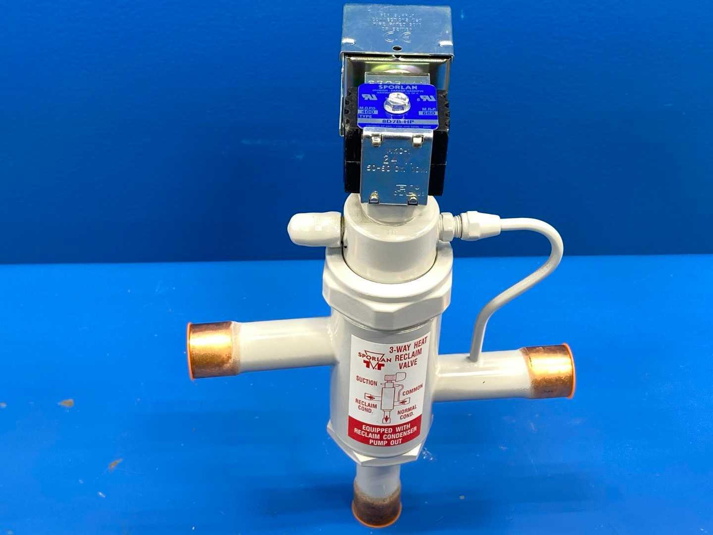 Sporlan 8D7B-HP 3-Way Heat Reclaim Valve, 7/8" ODF, 24/50-60JAQ MKC-1 Coil Assembly