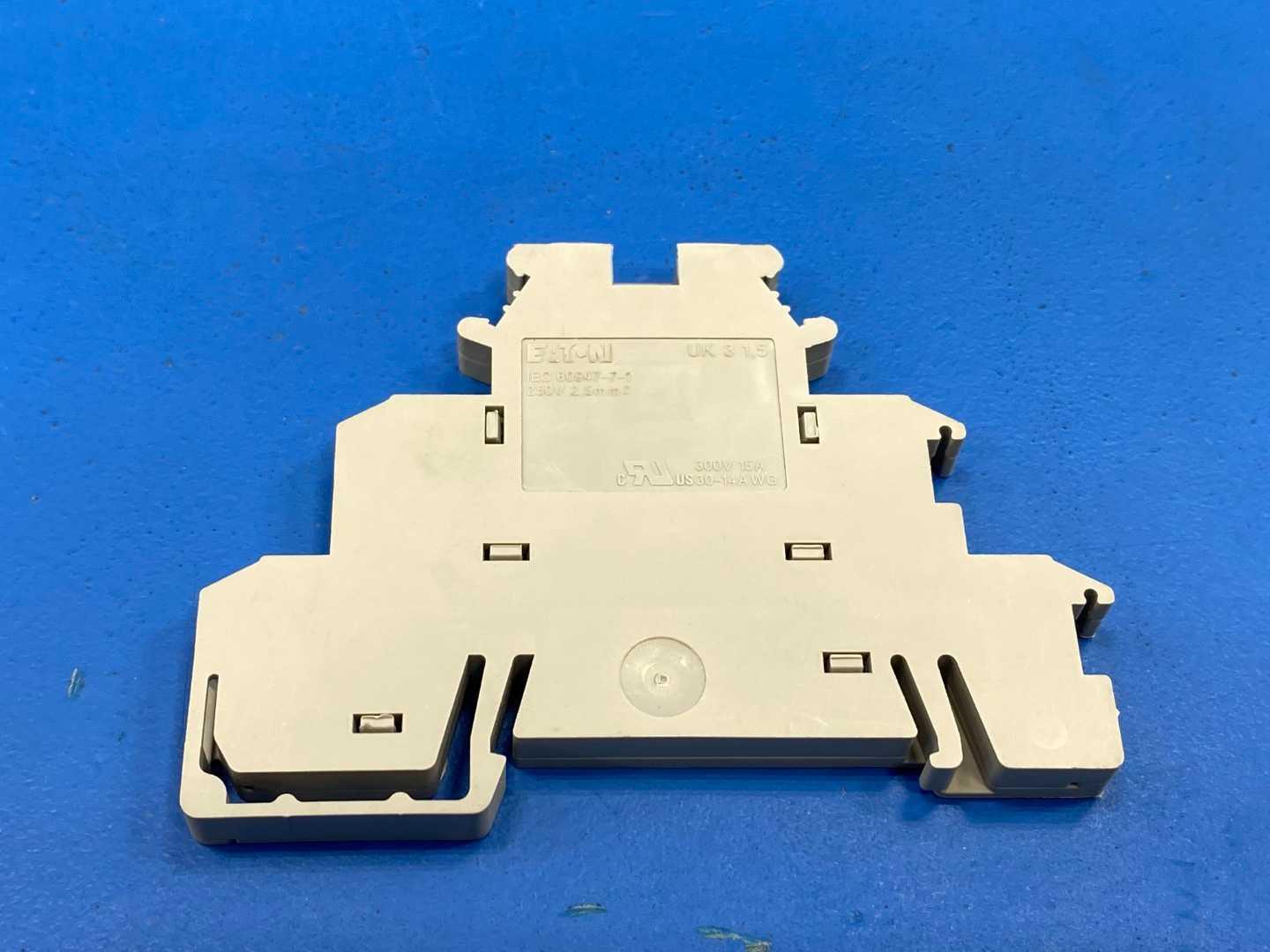 Eaton XB3UKF25 Terminal Block, 300/250VAC, 15/30A, 30-14AWG (box of 50)