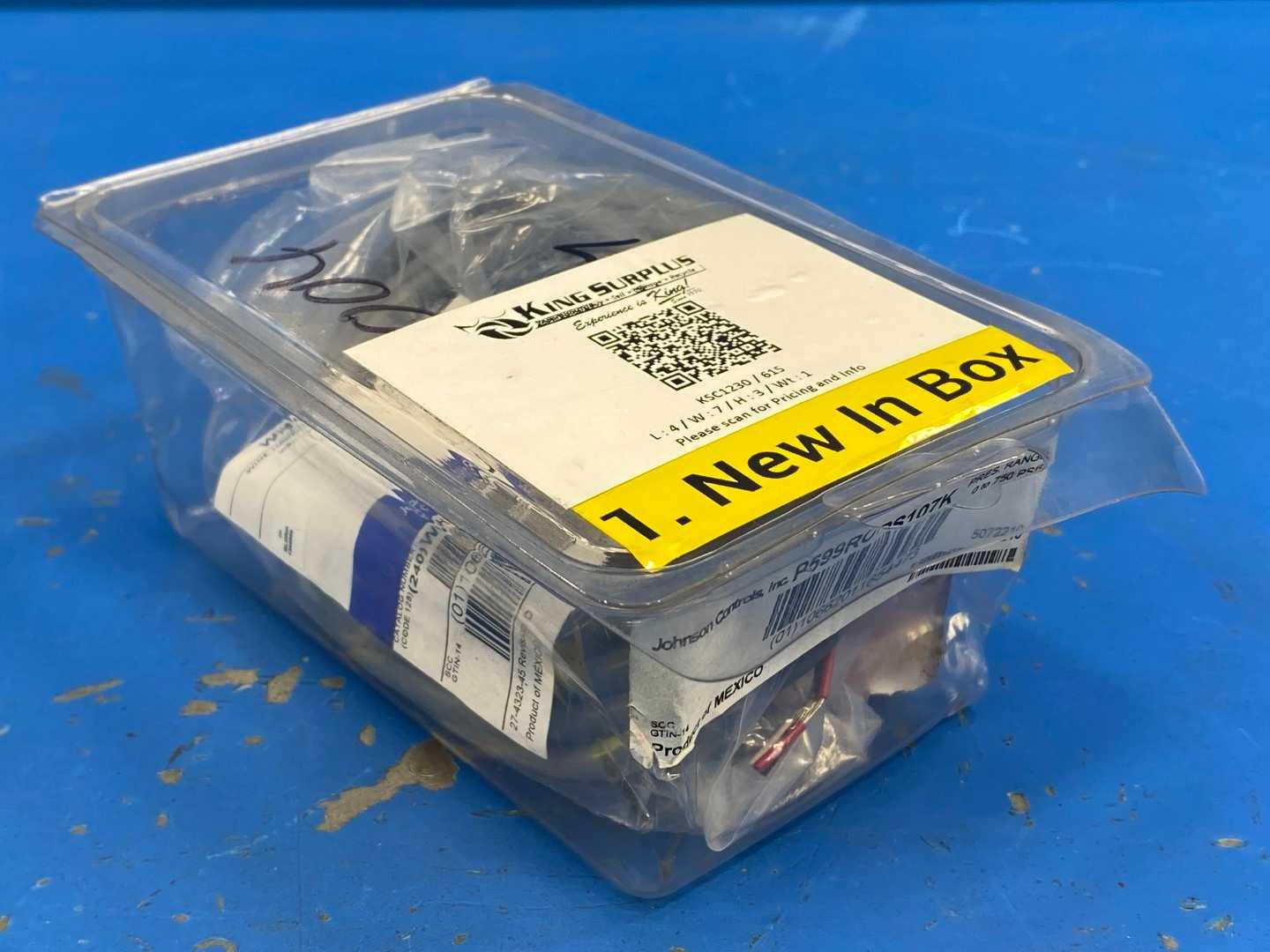 Johnson Controls P599RCPS107K; WHA-PKD3-200C / P599RCPS107C P599RCPS107K, 0-750 PSIS Pressure Transducer 1/4"SAE 45