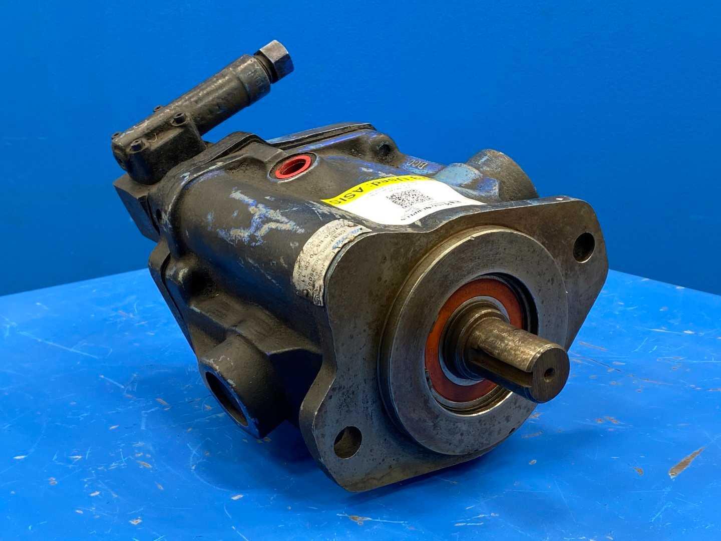 Vickers 38067 PVB20 RS 20 CM 11 380673 Hydraulic Pump