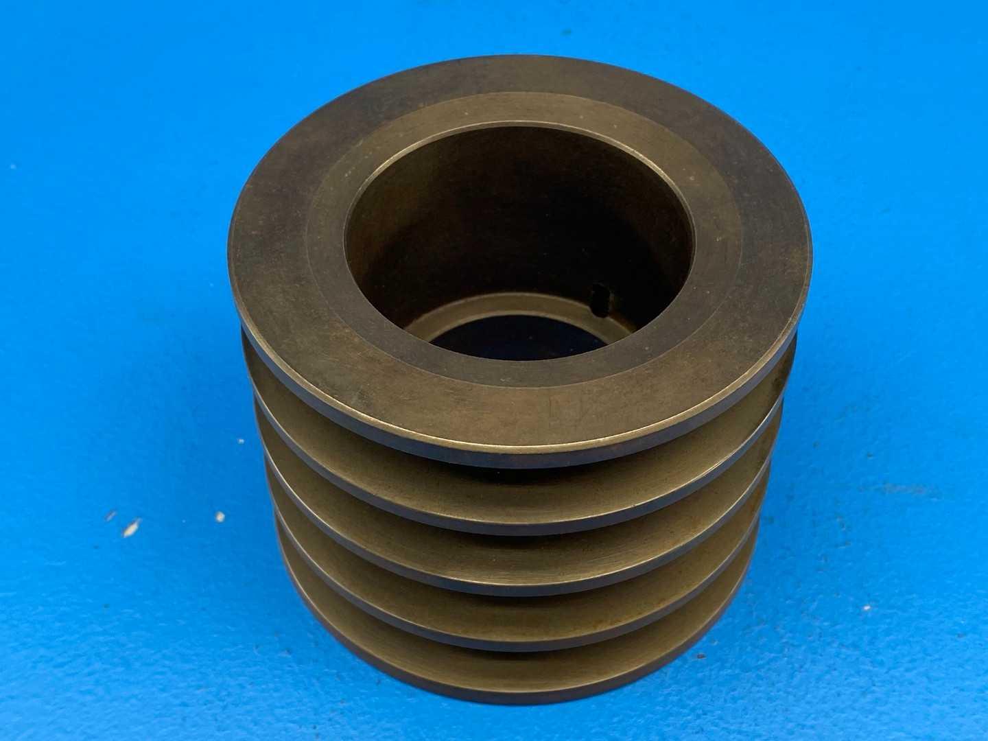 Martin Sprocket & Gear 4 B 40 SD, 4 Groove V-Belt Pulley 4.35 O. D 4" Pitch Diameter Conventional QD Sheave