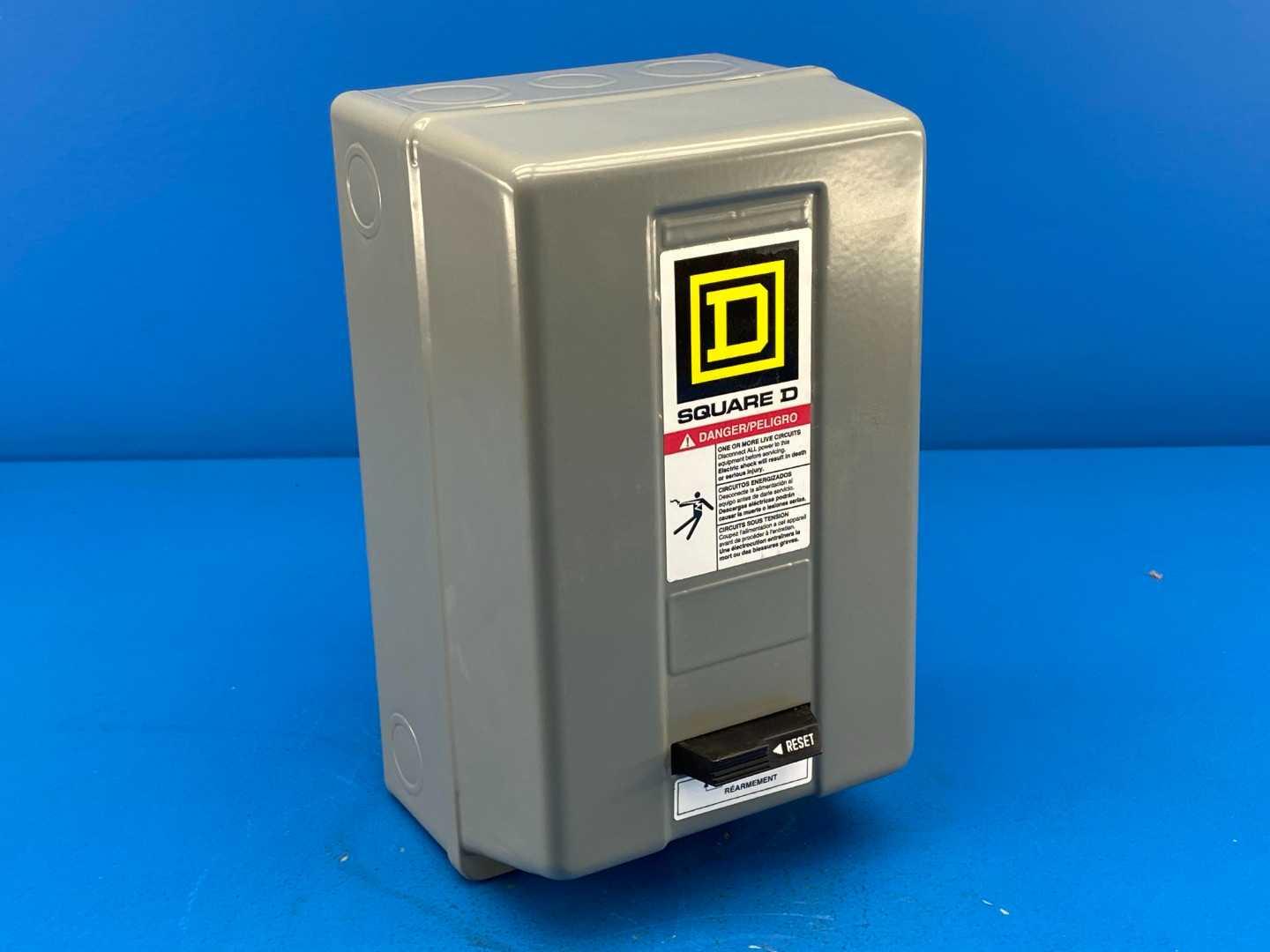 Square D 9991SCG8 NEMA Type 1 Enclosure