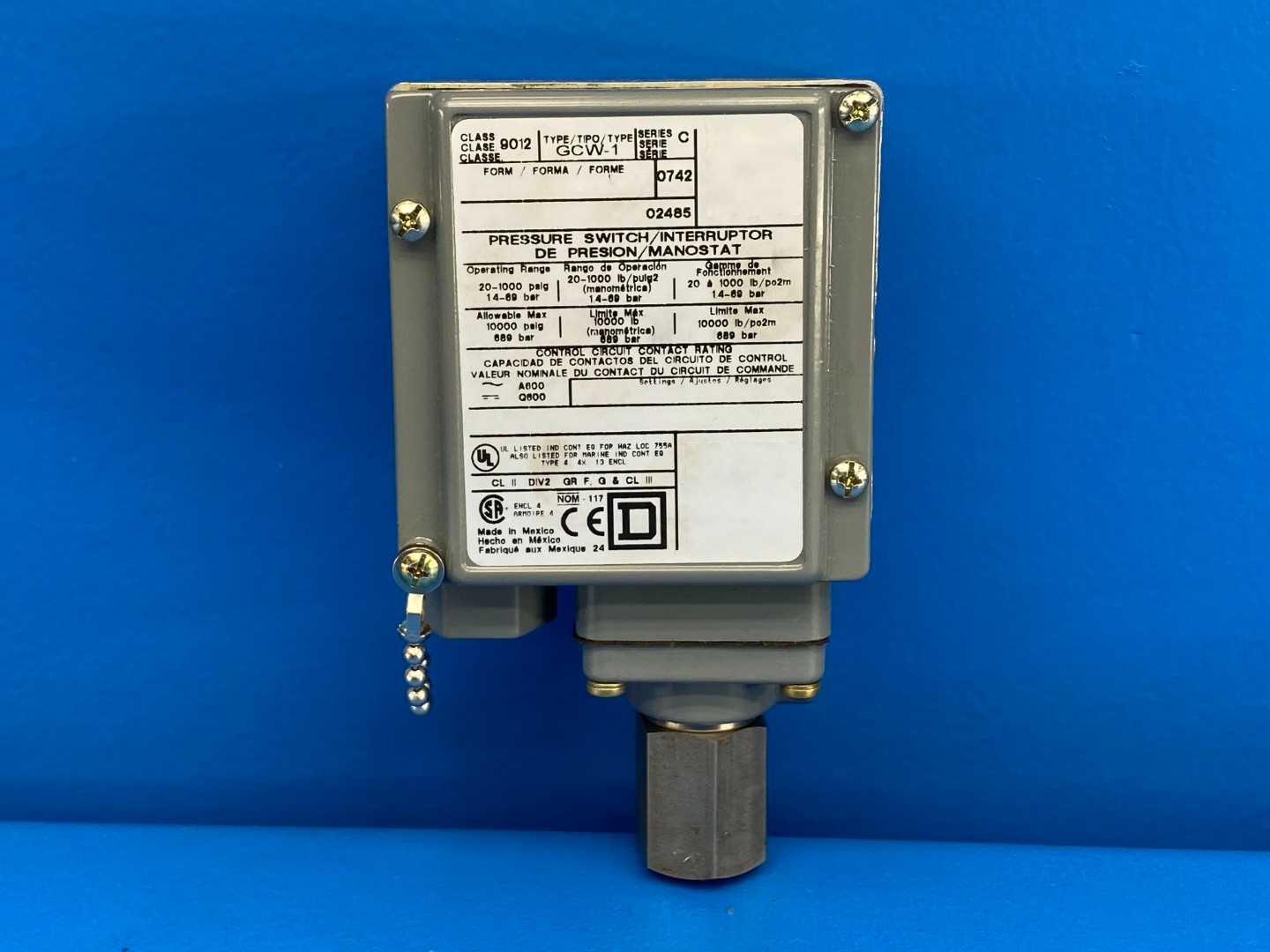 Square D 9012GCW-1 4,4X 13 ENCL Industrial Pressure Switch 500.00 psi