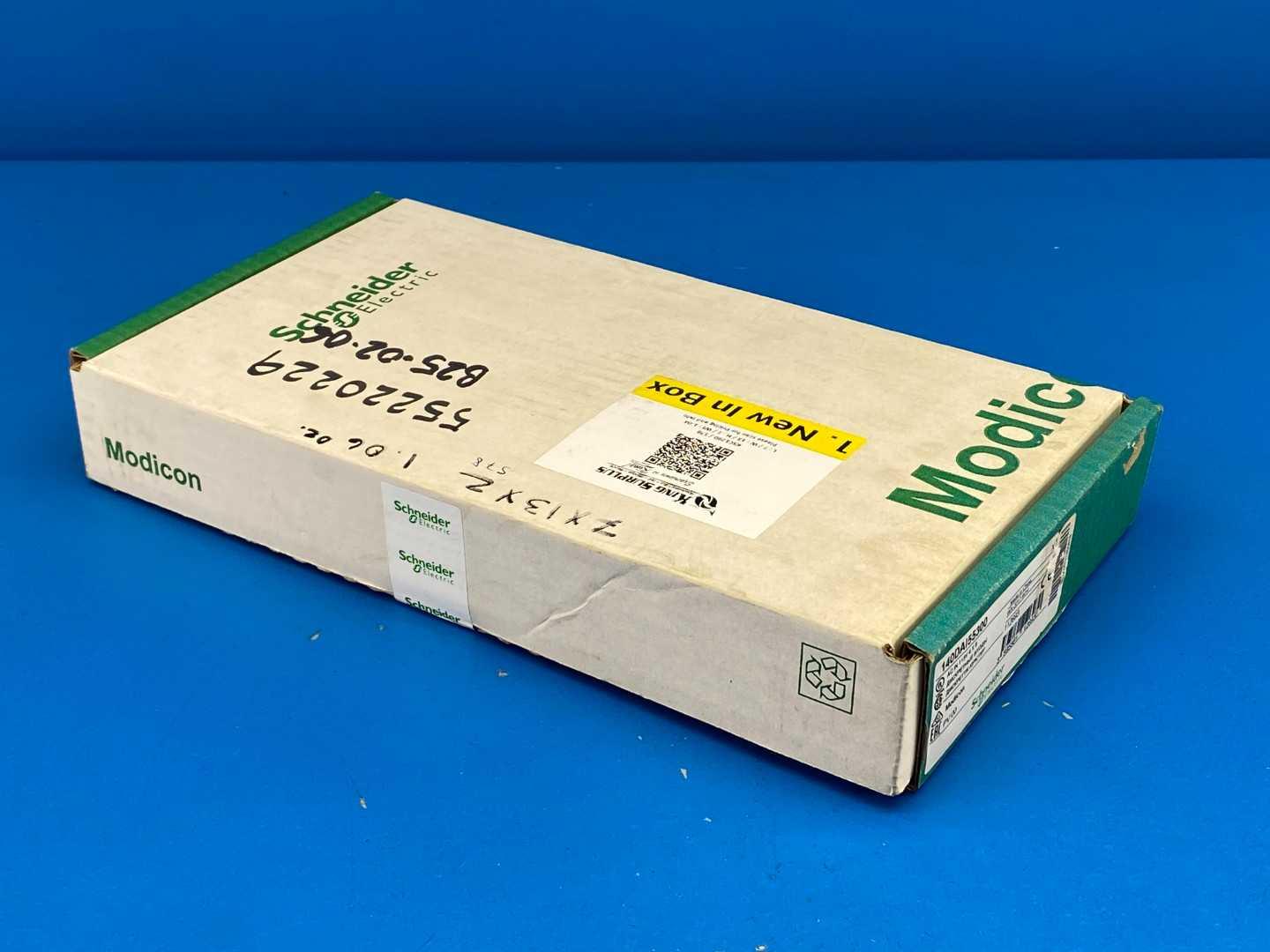 Schneider Electric 140DAI55300 Input Module AC IN 115V 4 X 8 PV:00