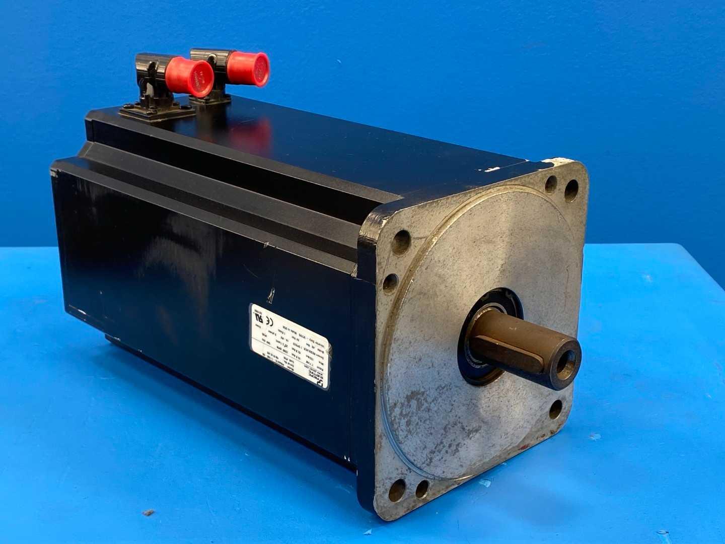 Pacific Scientific CO. PMA67S-11100-00 560VDC 2200RPM 7.7kW 3PH 33Nm 24VDC (Motor brake coil) IP65 -Scientist Inverter Duty Servo Motor