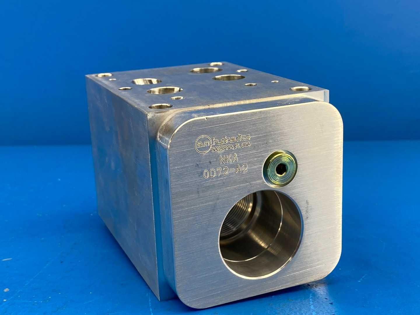 Sun Hydraulics NKA 0D72-A2 NKA0D72-A2 Cartridge Valve Block Manifold