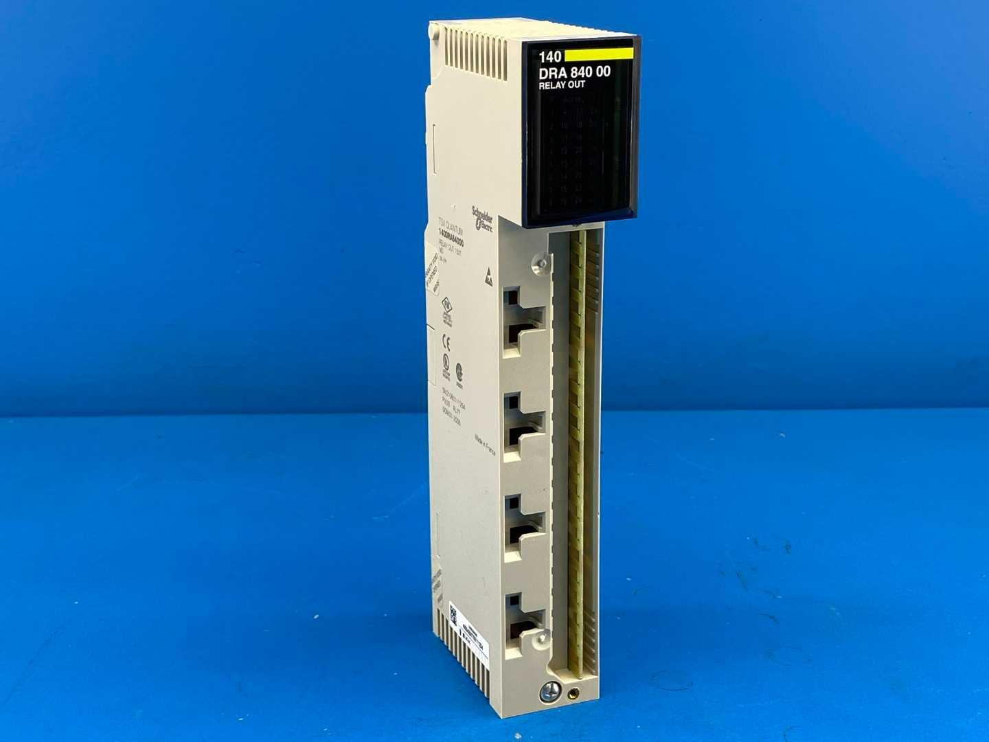 Schneider Electric 140DRA8400 140DRA84000 Relay Output Module Modicon Quantum 16-Point 240VAC 2A