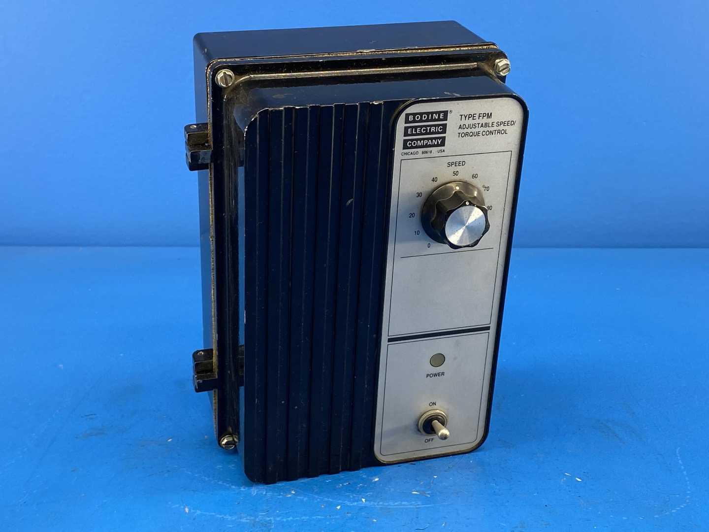 Bodine Electric Company 835 Model DC Motor Control, Type FPM Adjustable Speed / Torque Control Single-Phase 4.2A 115V