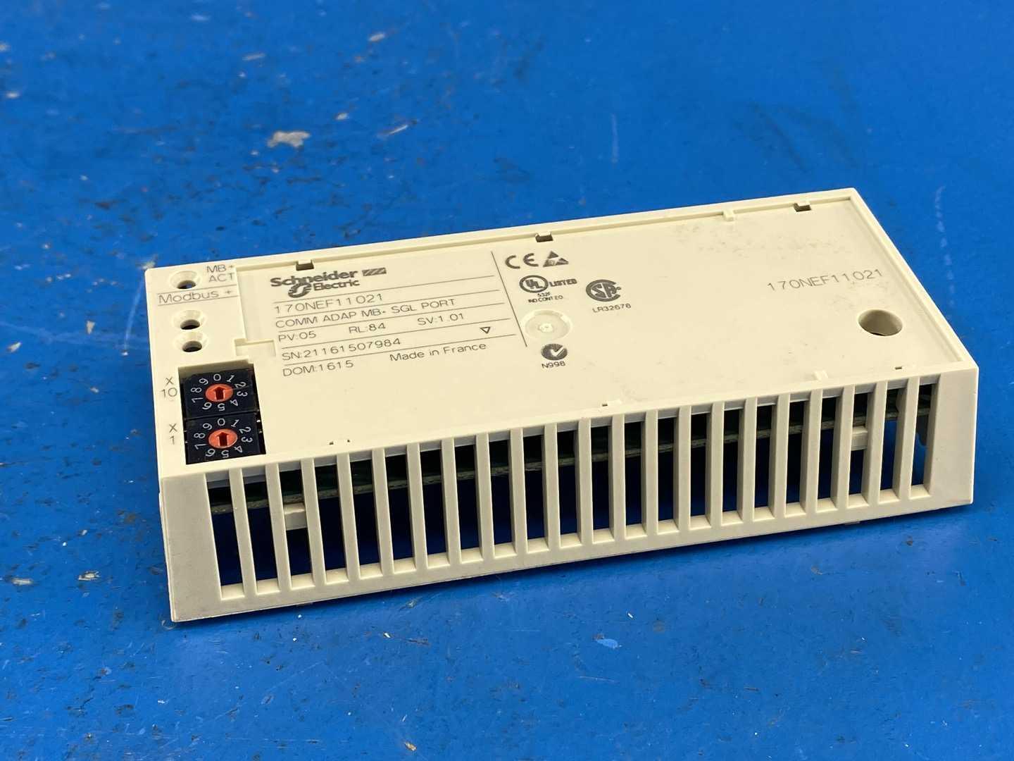 Schneider Electric 170NEF11021 (114736) Communications Adapter MB+ SGL PORT 984 DATA FORMAT PV:05 SV:1.01