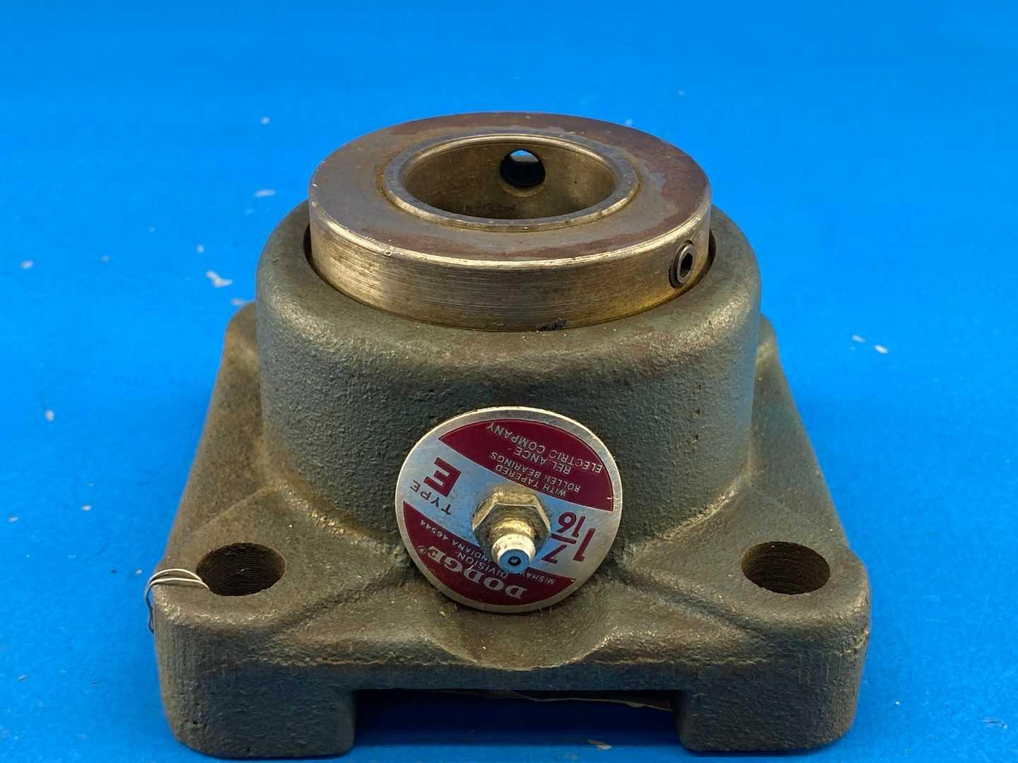 Dodge 059062 Type E-Xtra Flange Bearing Unit, 1-7/16" bore / 4-bolt base / tapered roller bearing
