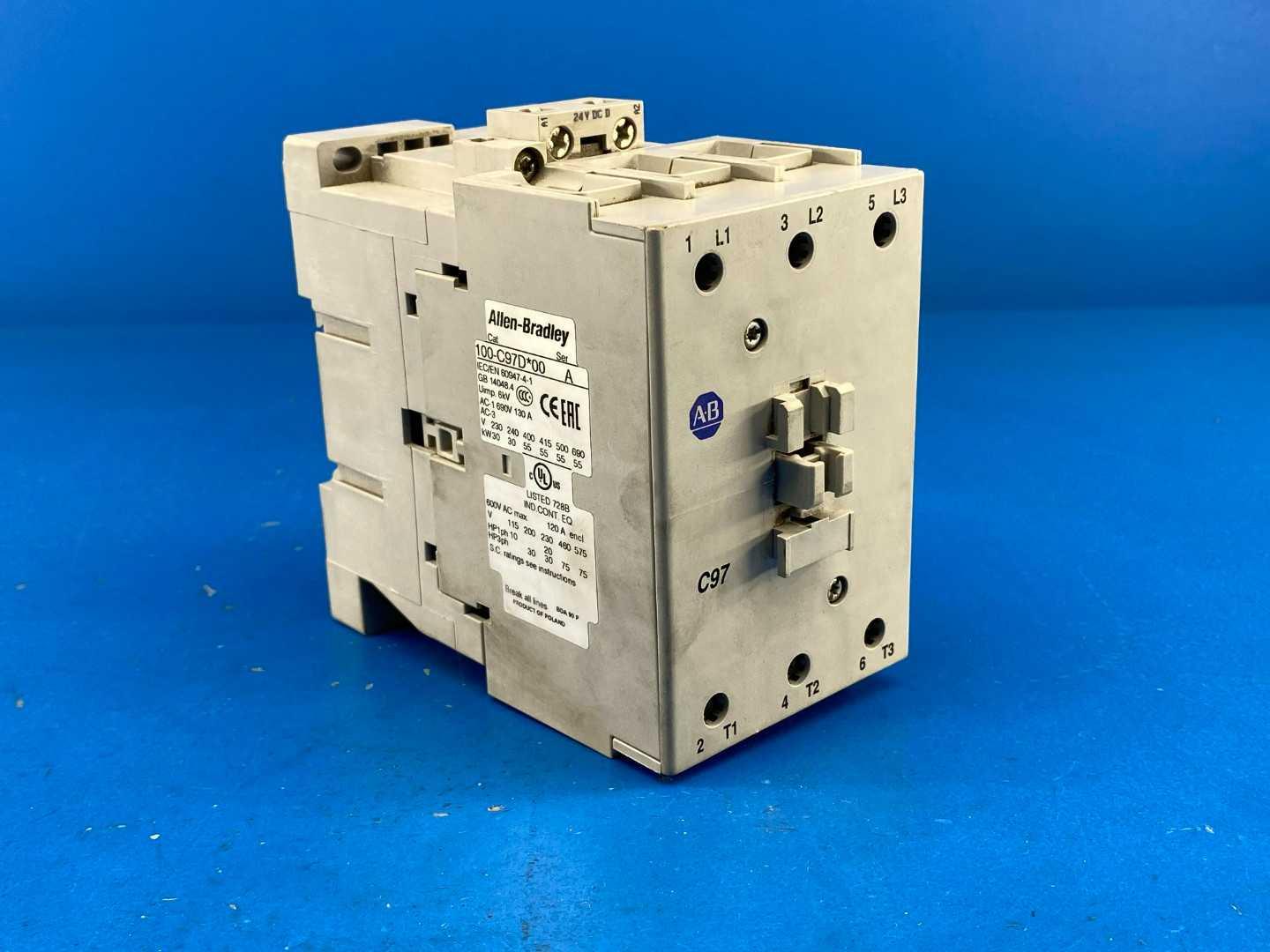 Allen-Bradley 100-C97D*00 Series A 130Amp Contactor, 690V AC, 3-Phase, 4-Pole