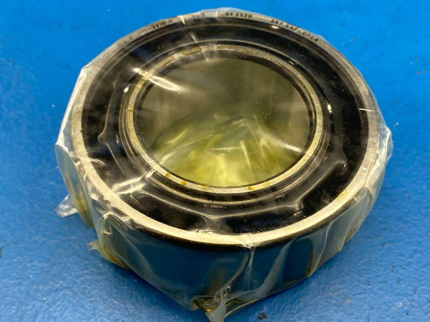 SKF 3210 A Explorer 3210A Angular Contact Bearings 30° 1.97" x 3.54" x 1.19" (50mm x 90mm x 30.20mm)